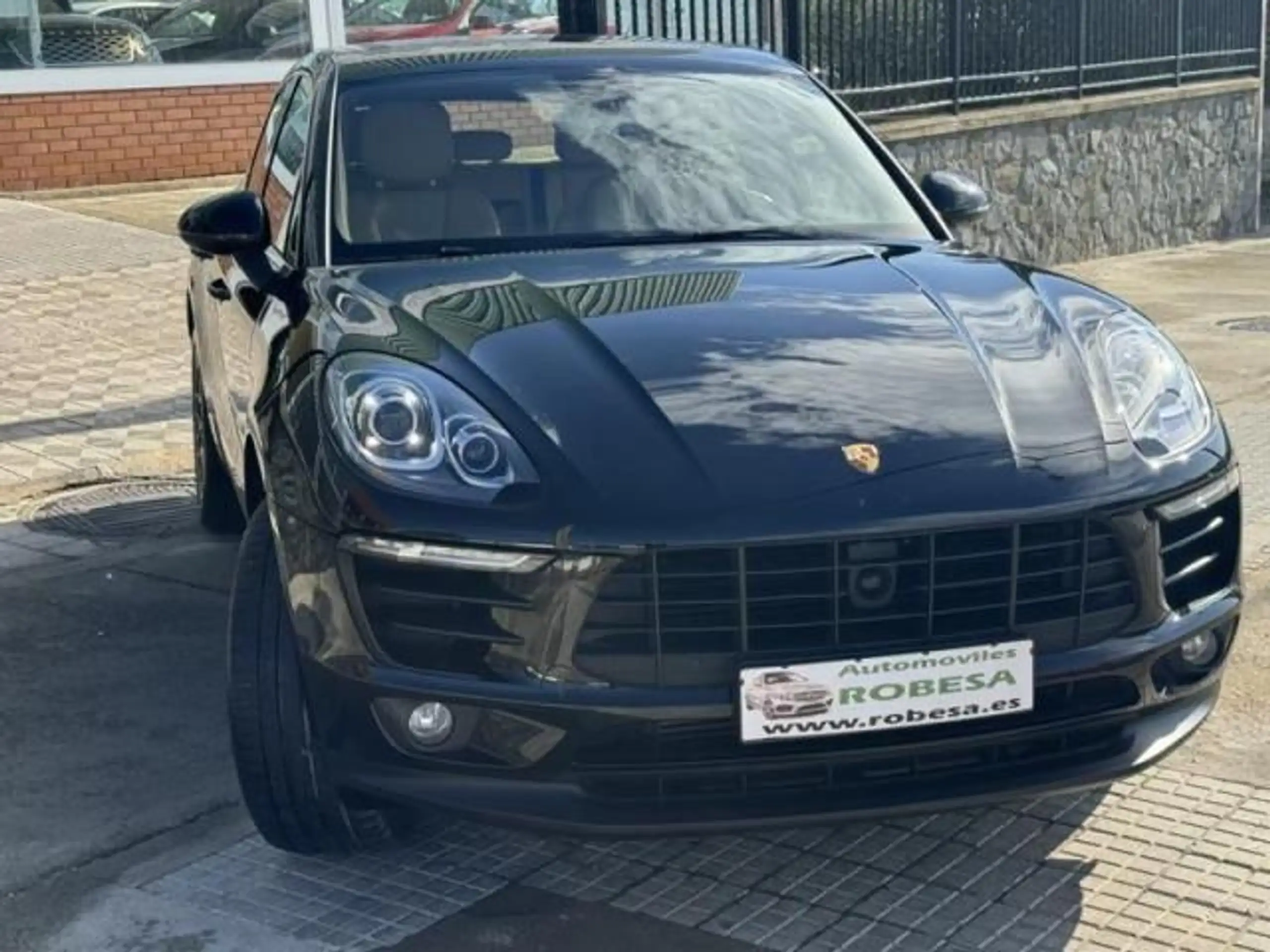 Porsche - Macan