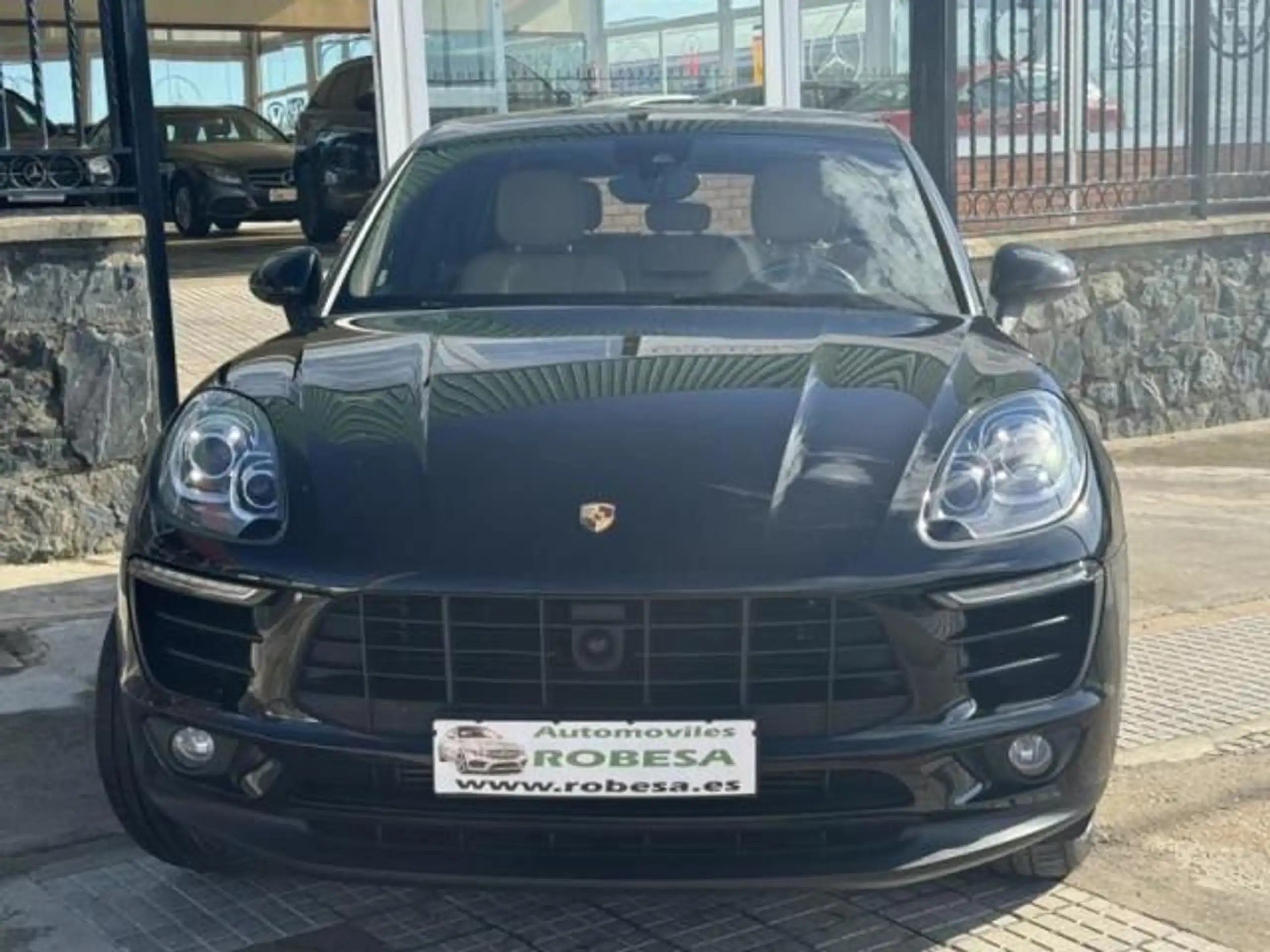 Porsche - Macan