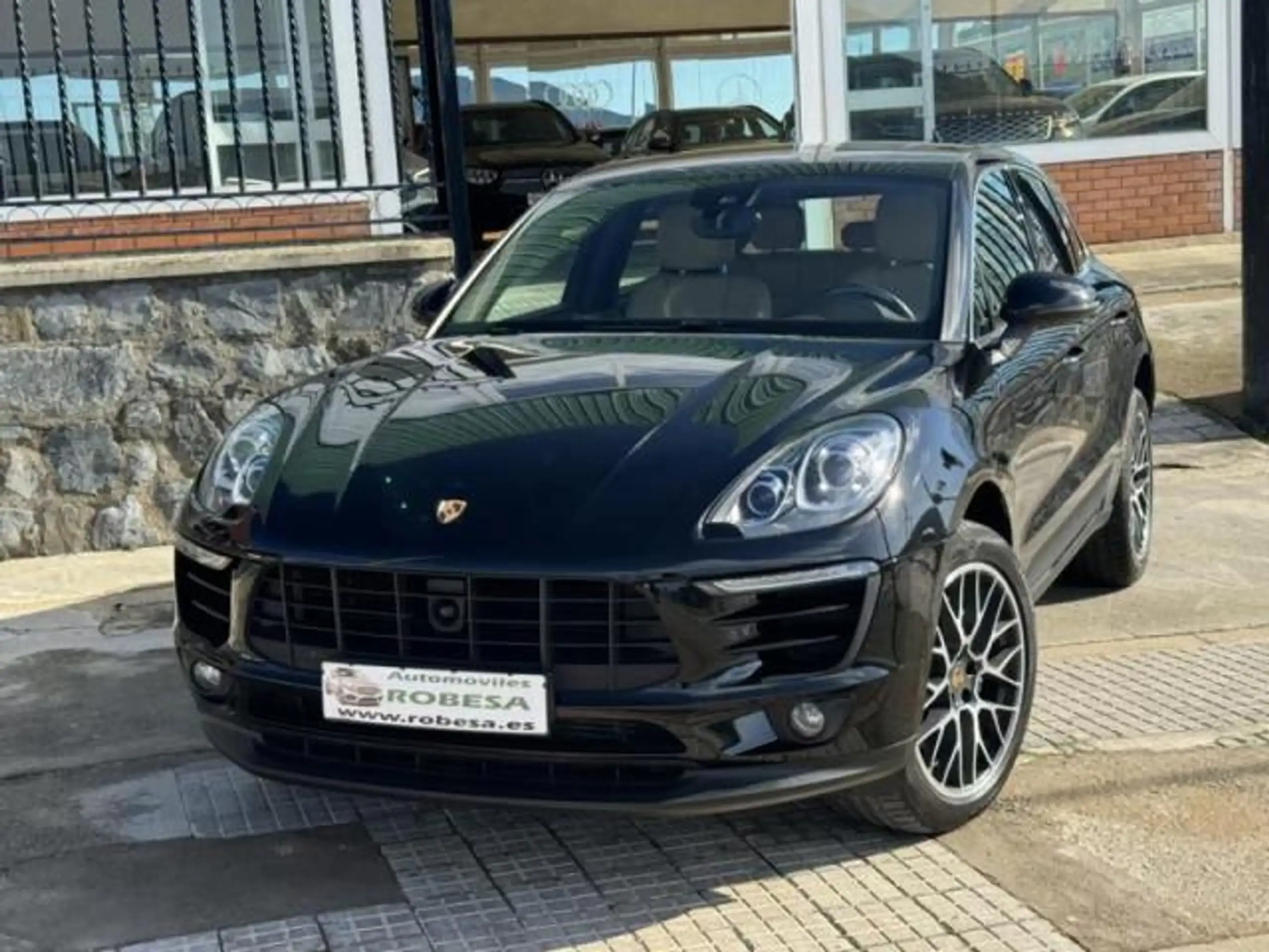 Porsche - Macan