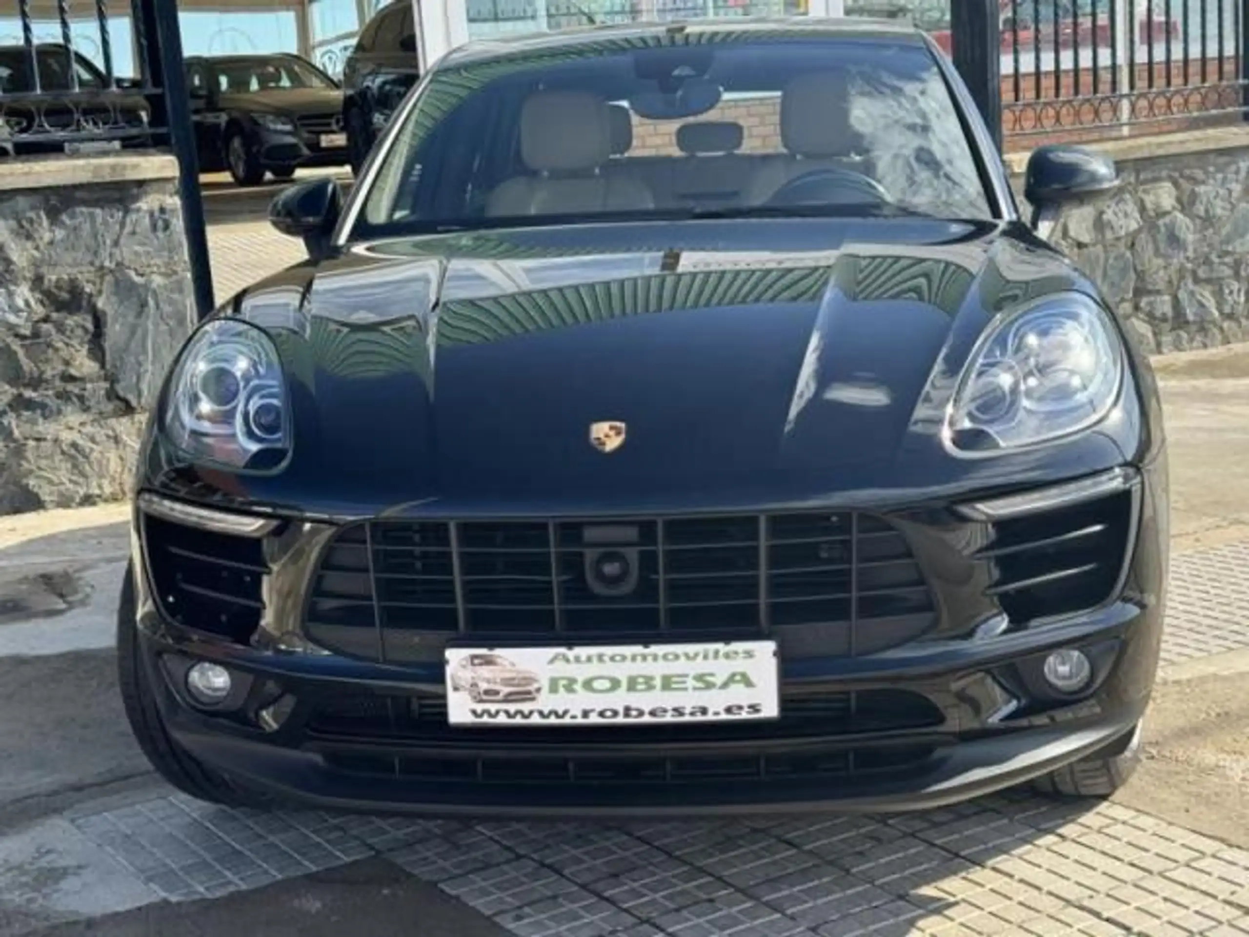 Porsche - Macan