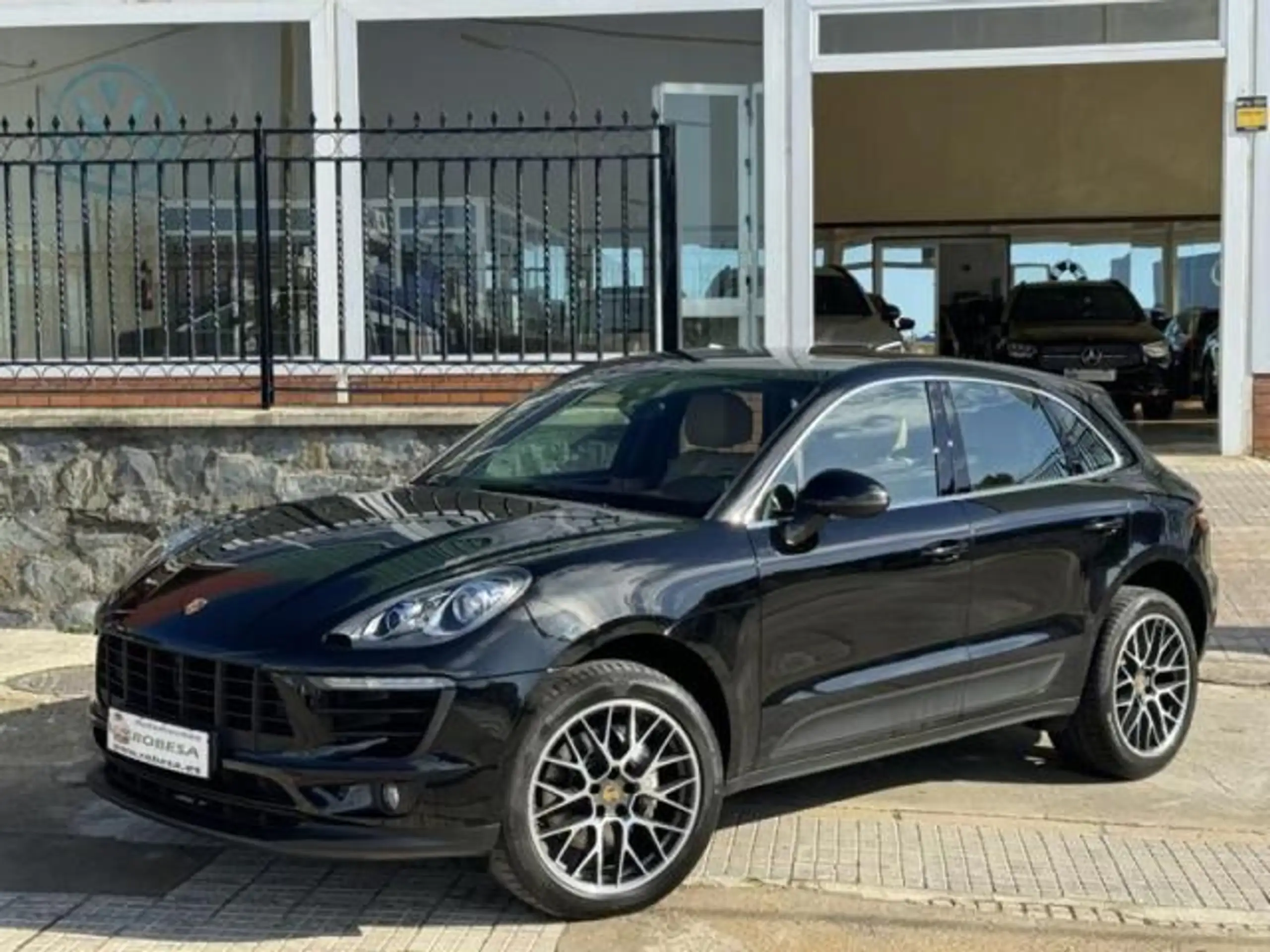 Porsche - Macan