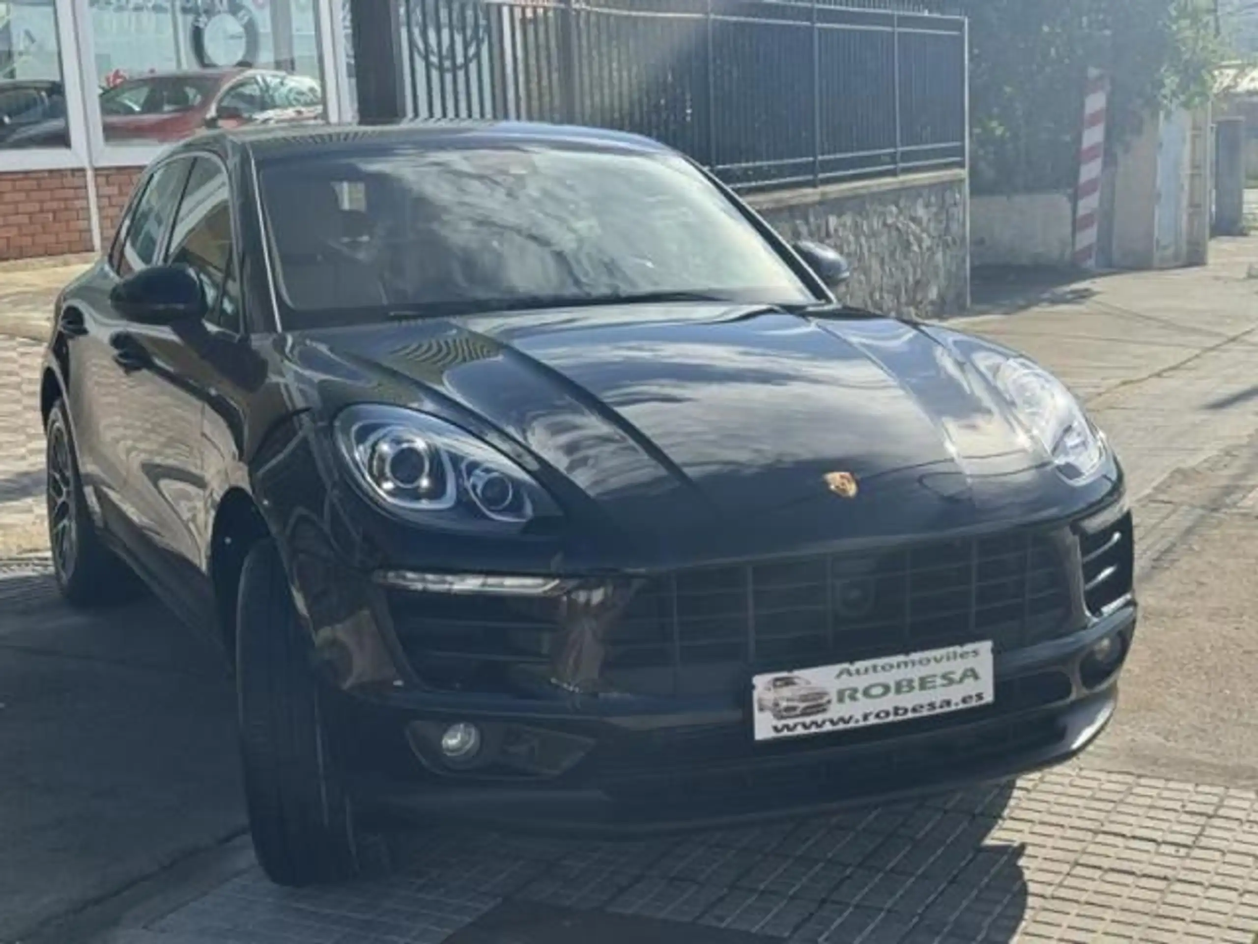 Porsche - Macan