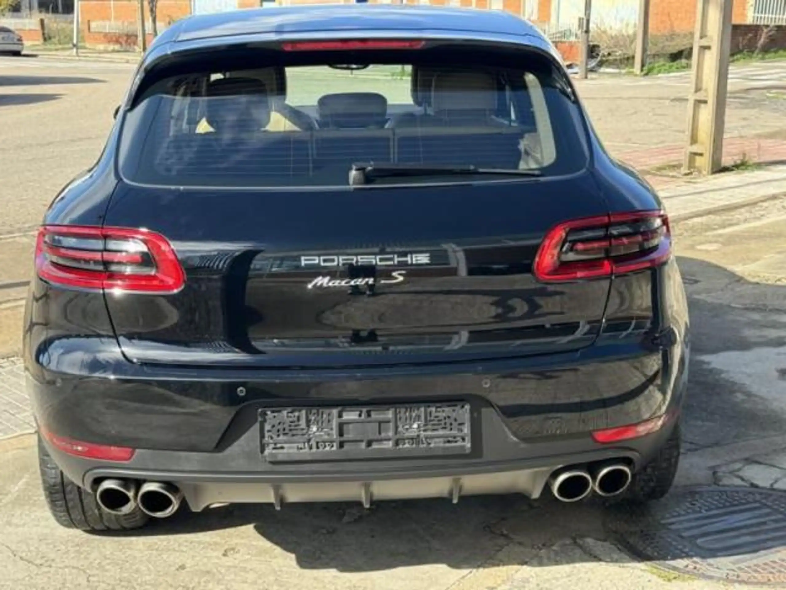 Porsche - Macan