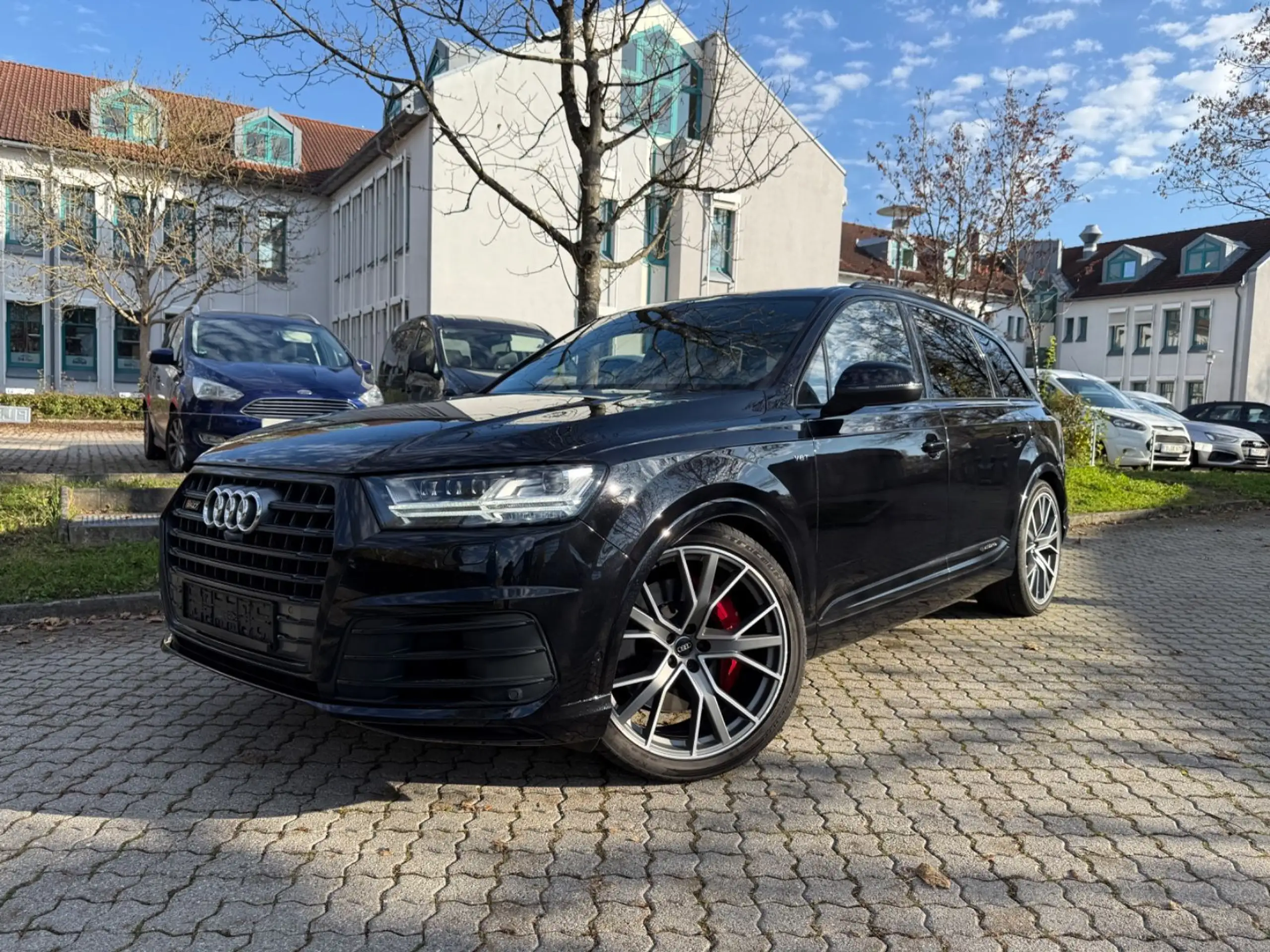 Audi - SQ7