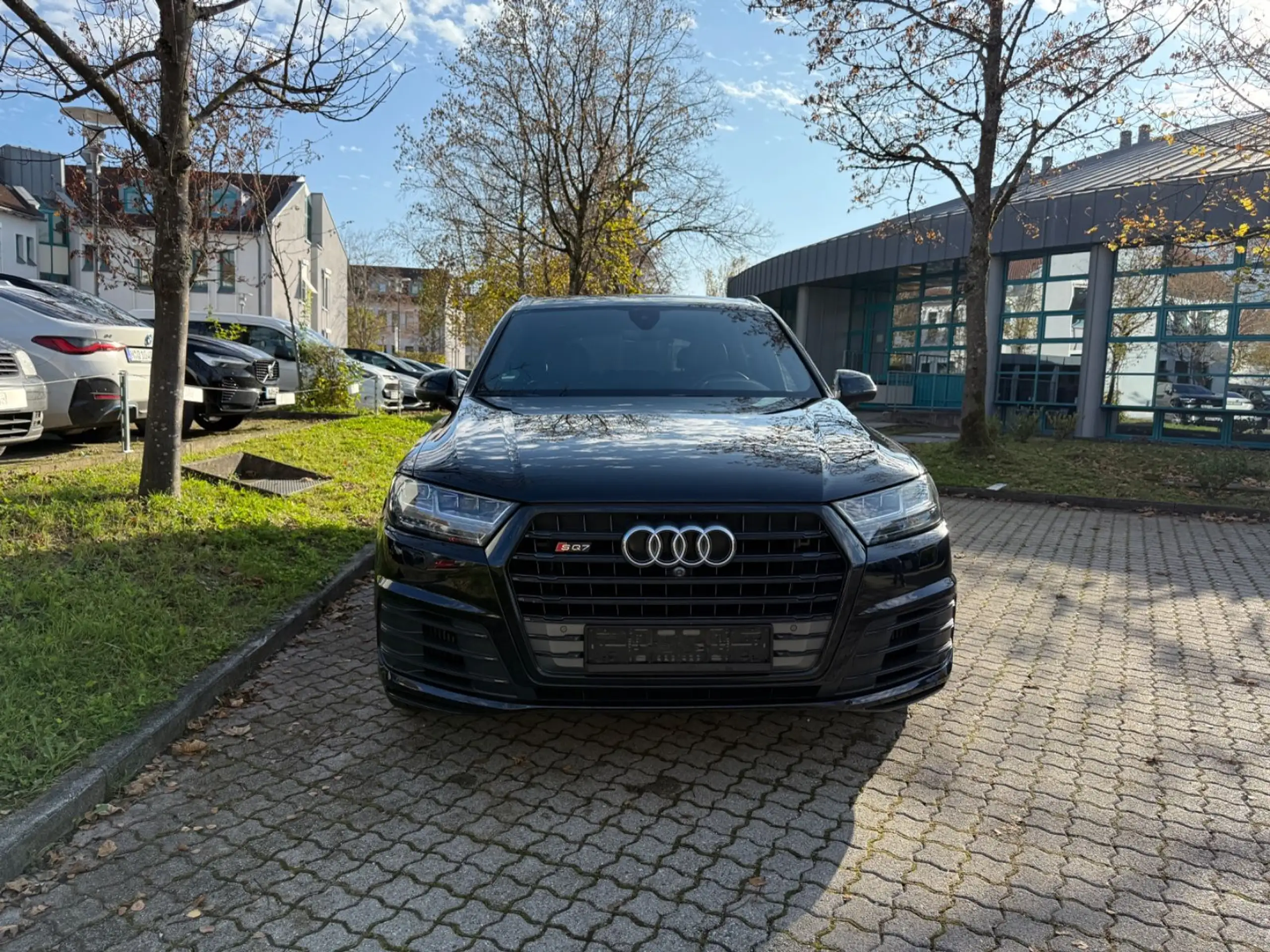 Audi - SQ7