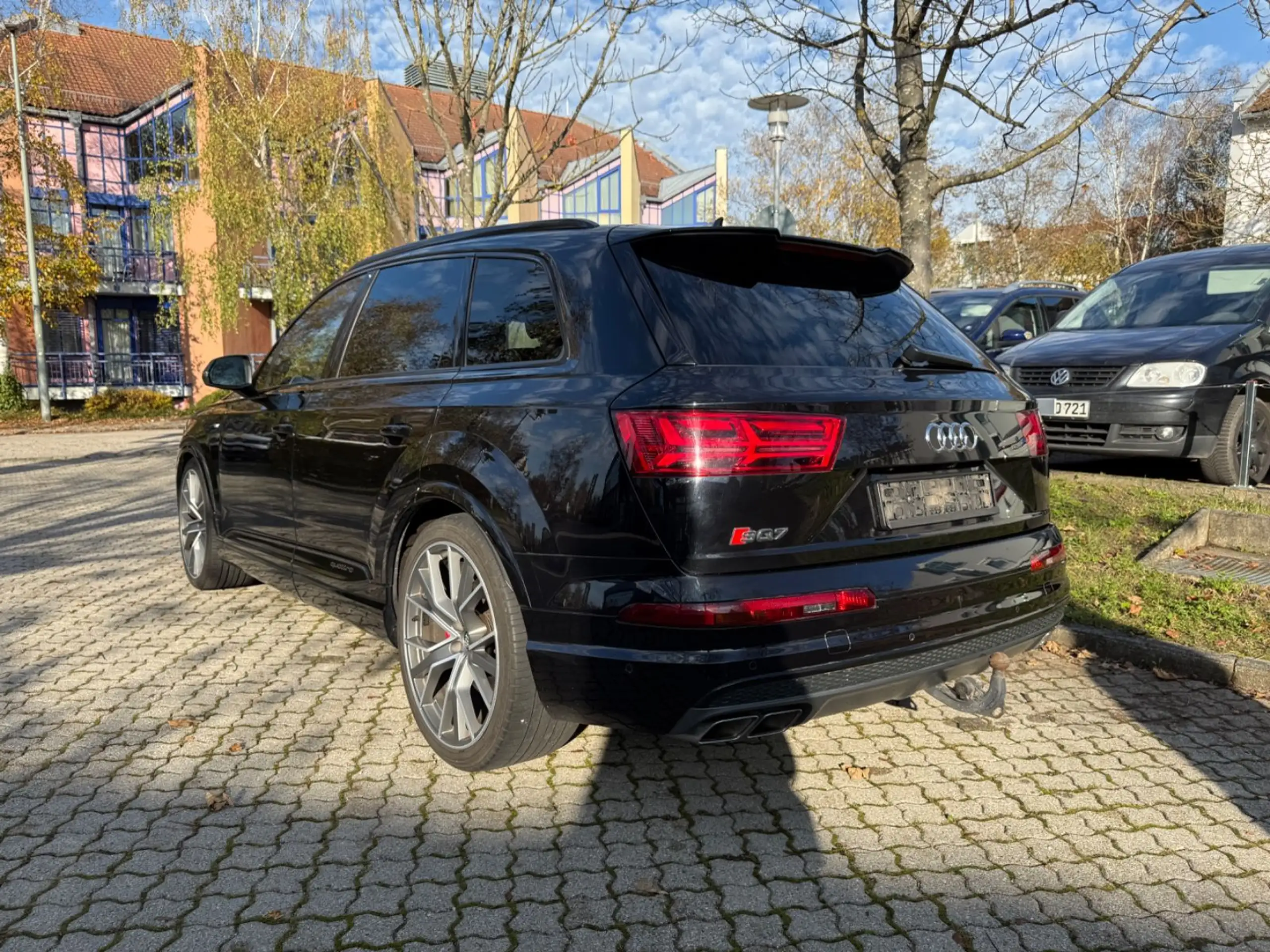 Audi - SQ7