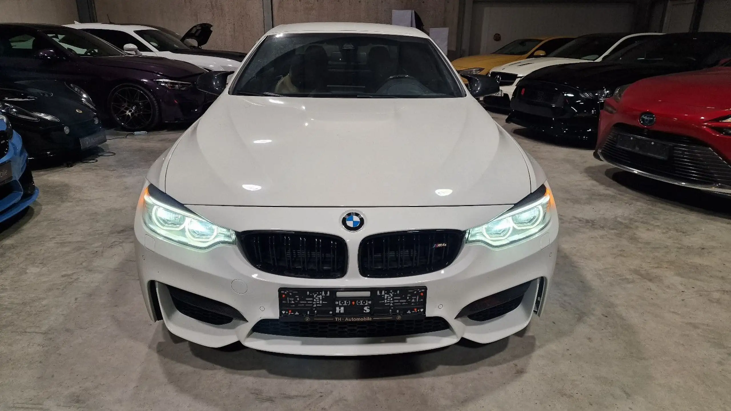 BMW - M4