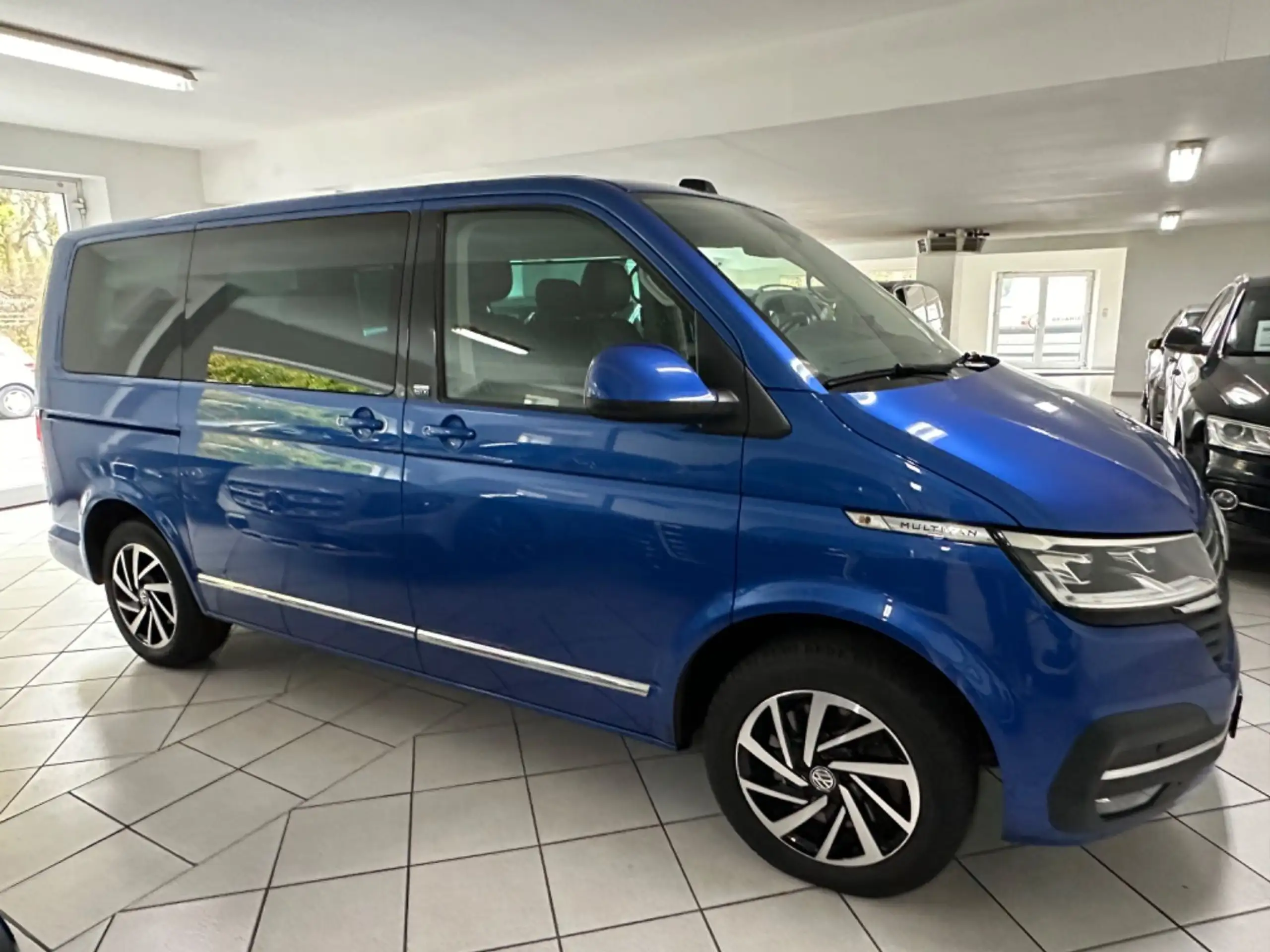 Volkswagen - T6 Multivan