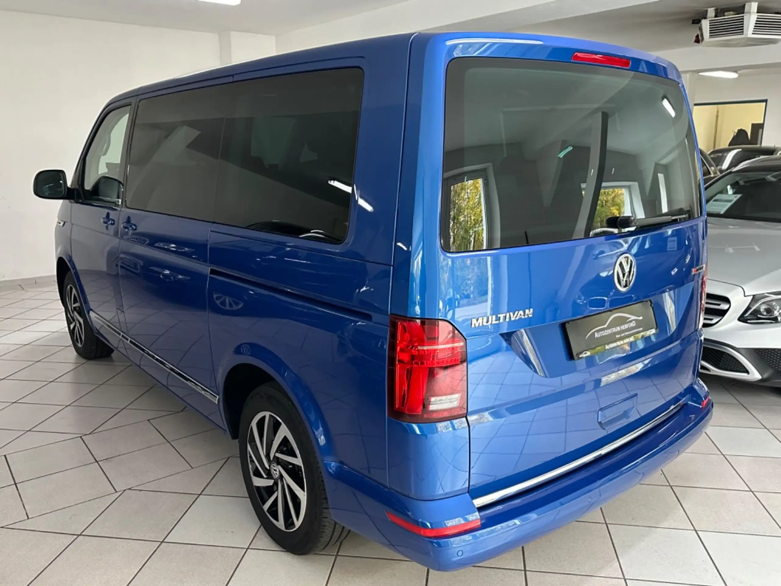 Volkswagen - T6 Multivan