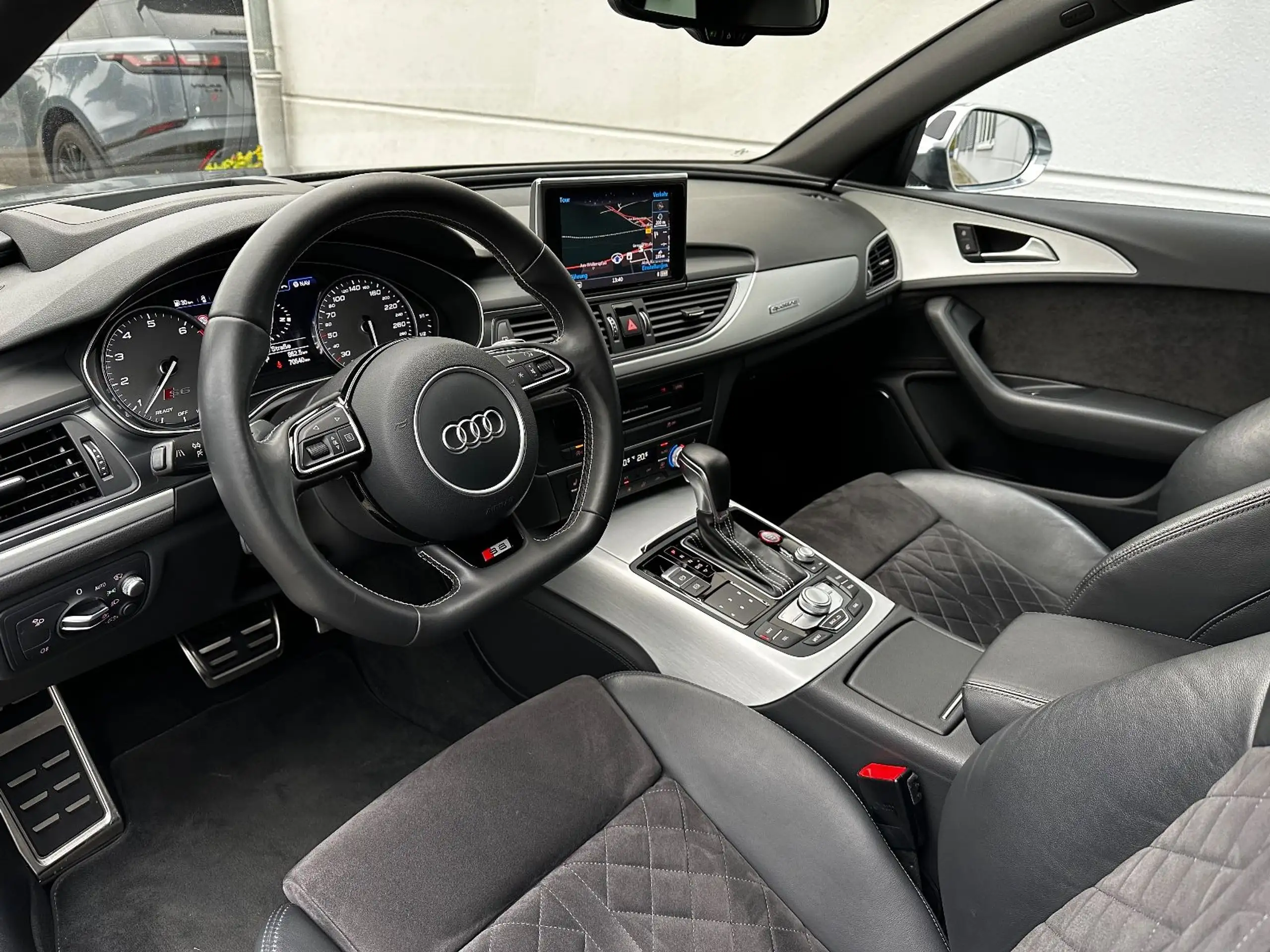 Audi - S6