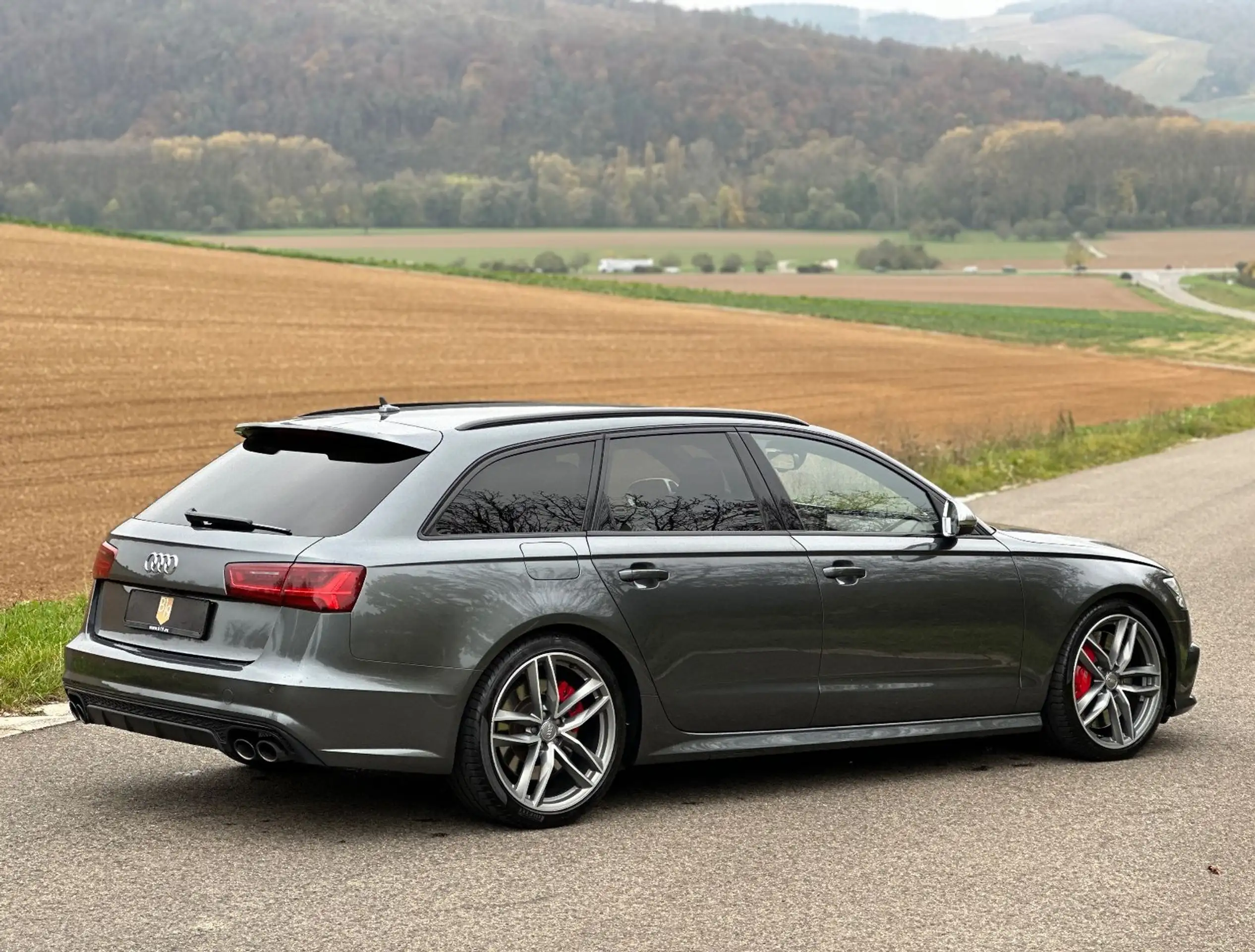 Audi - S6