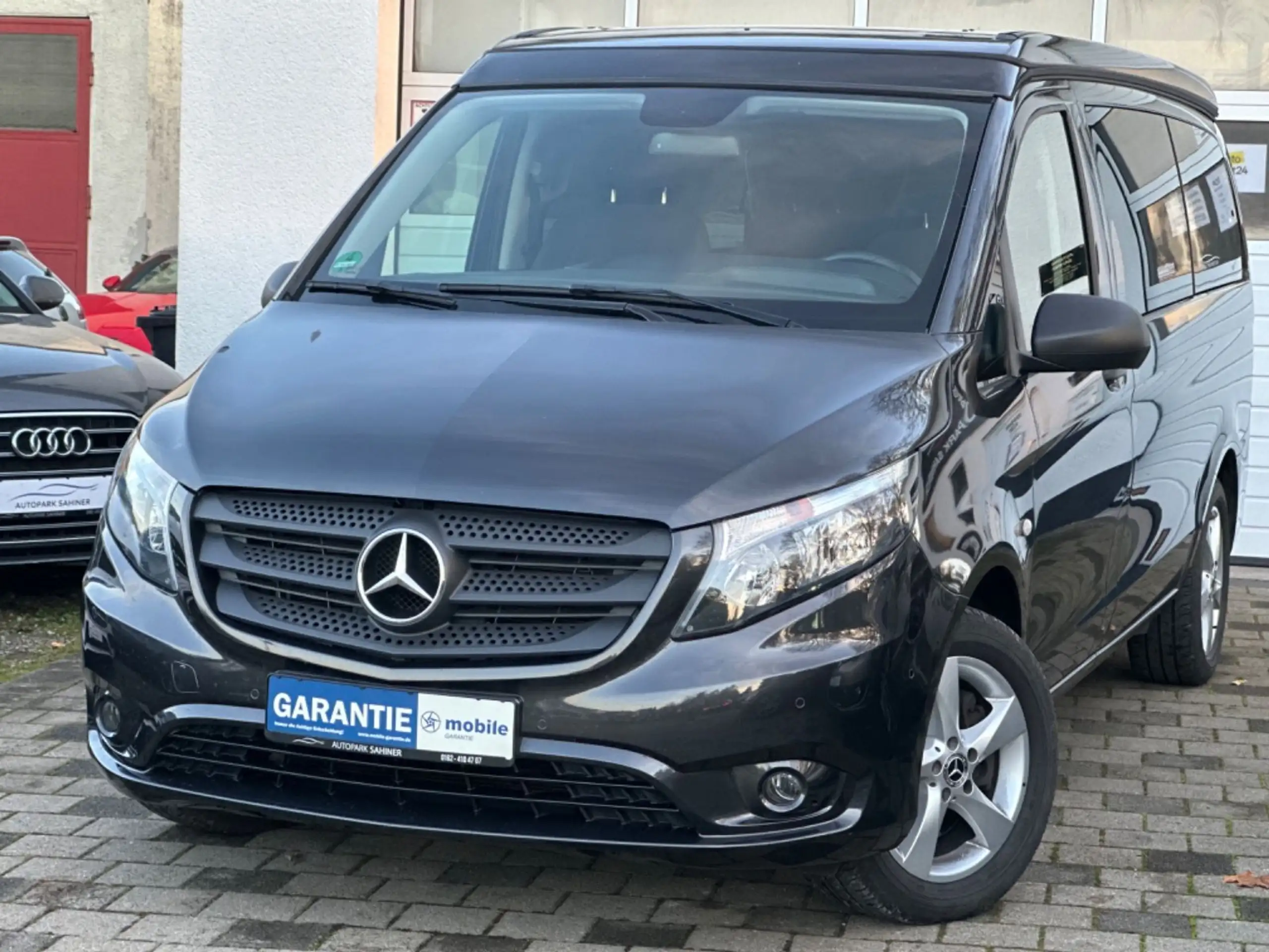 Mercedes-Benz - V 250