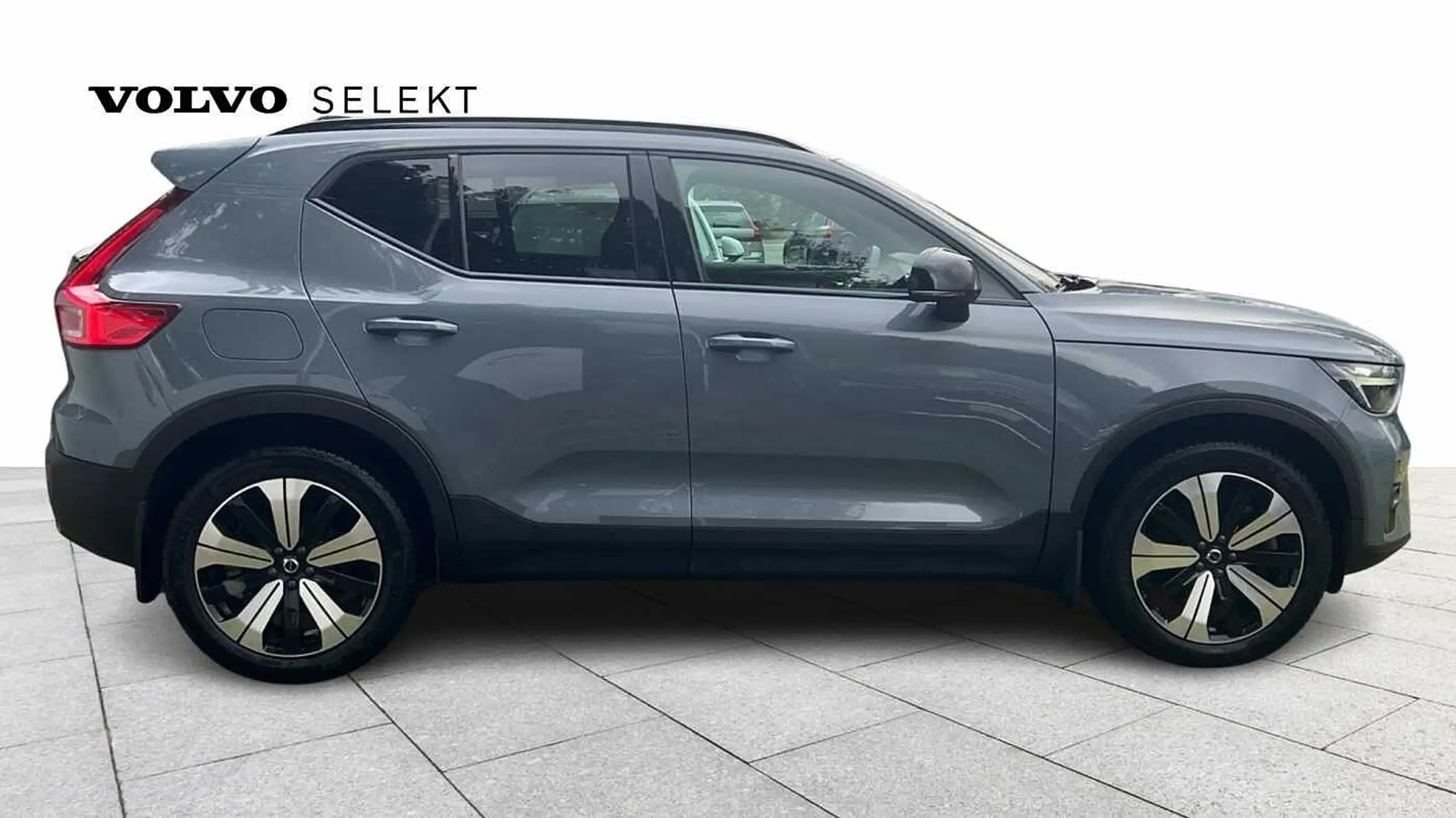 Volvo - XC40