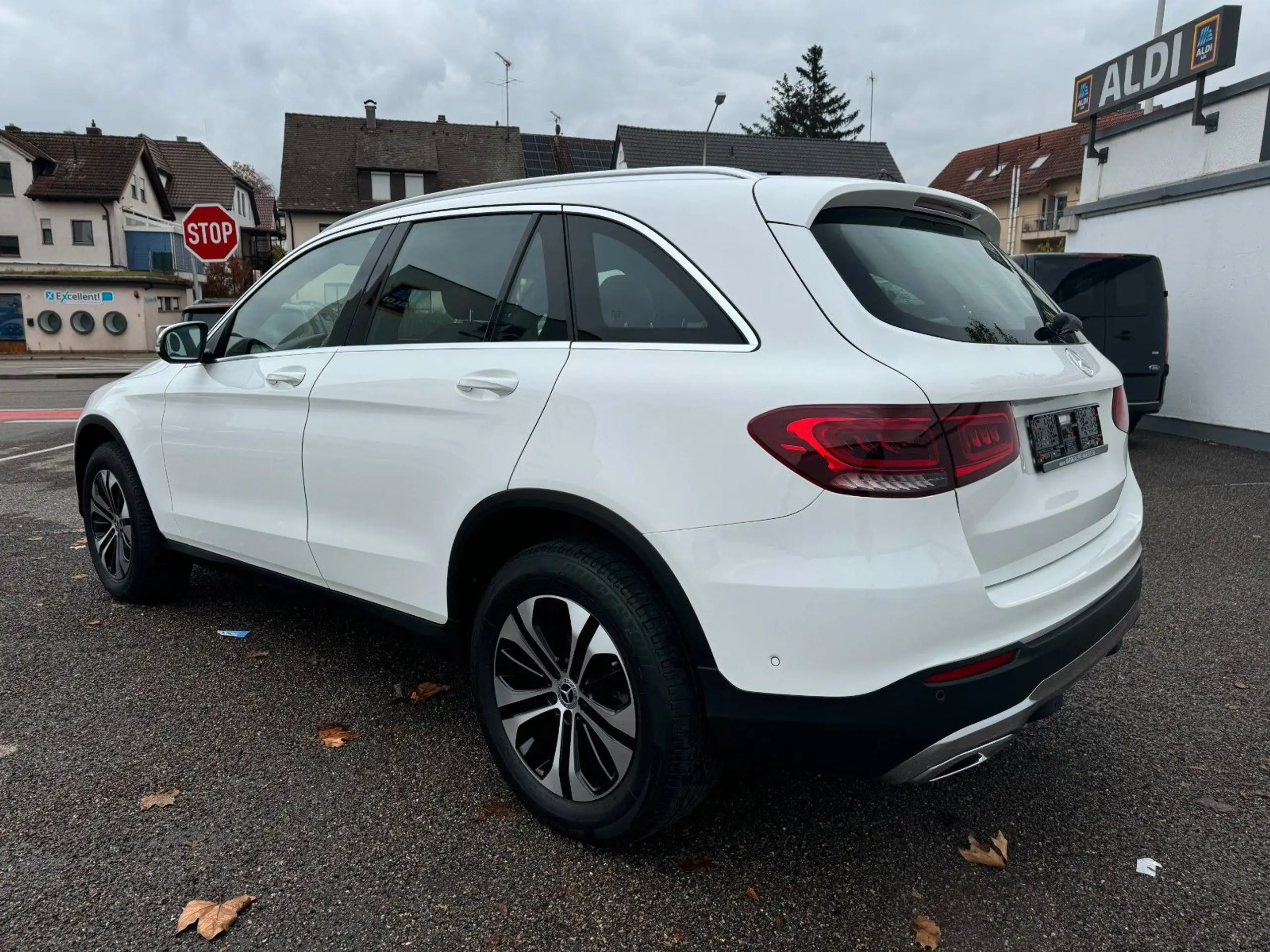 Mercedes-Benz - GLC 220