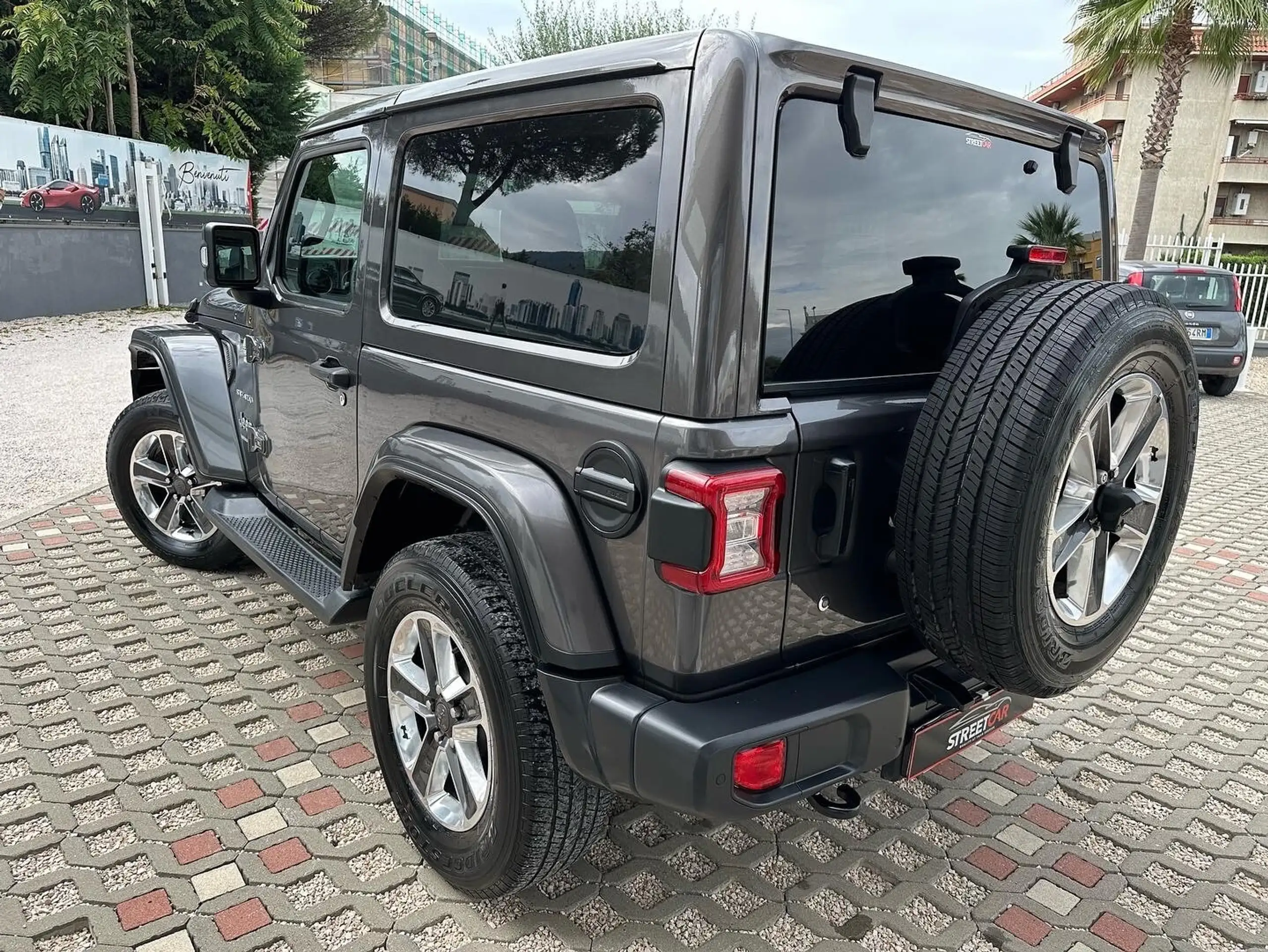 Jeep - Wrangler