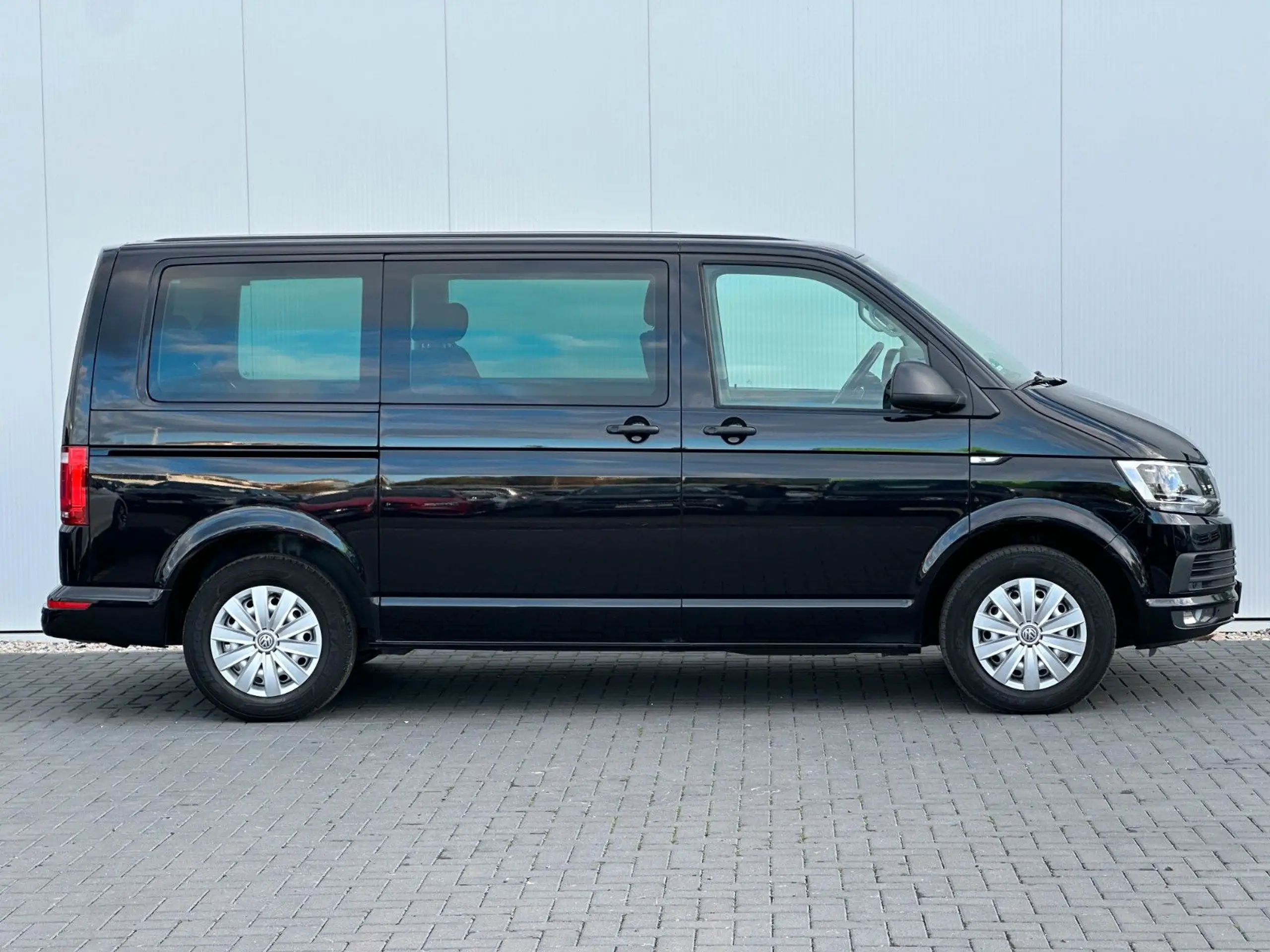 Volkswagen - T6 Multivan