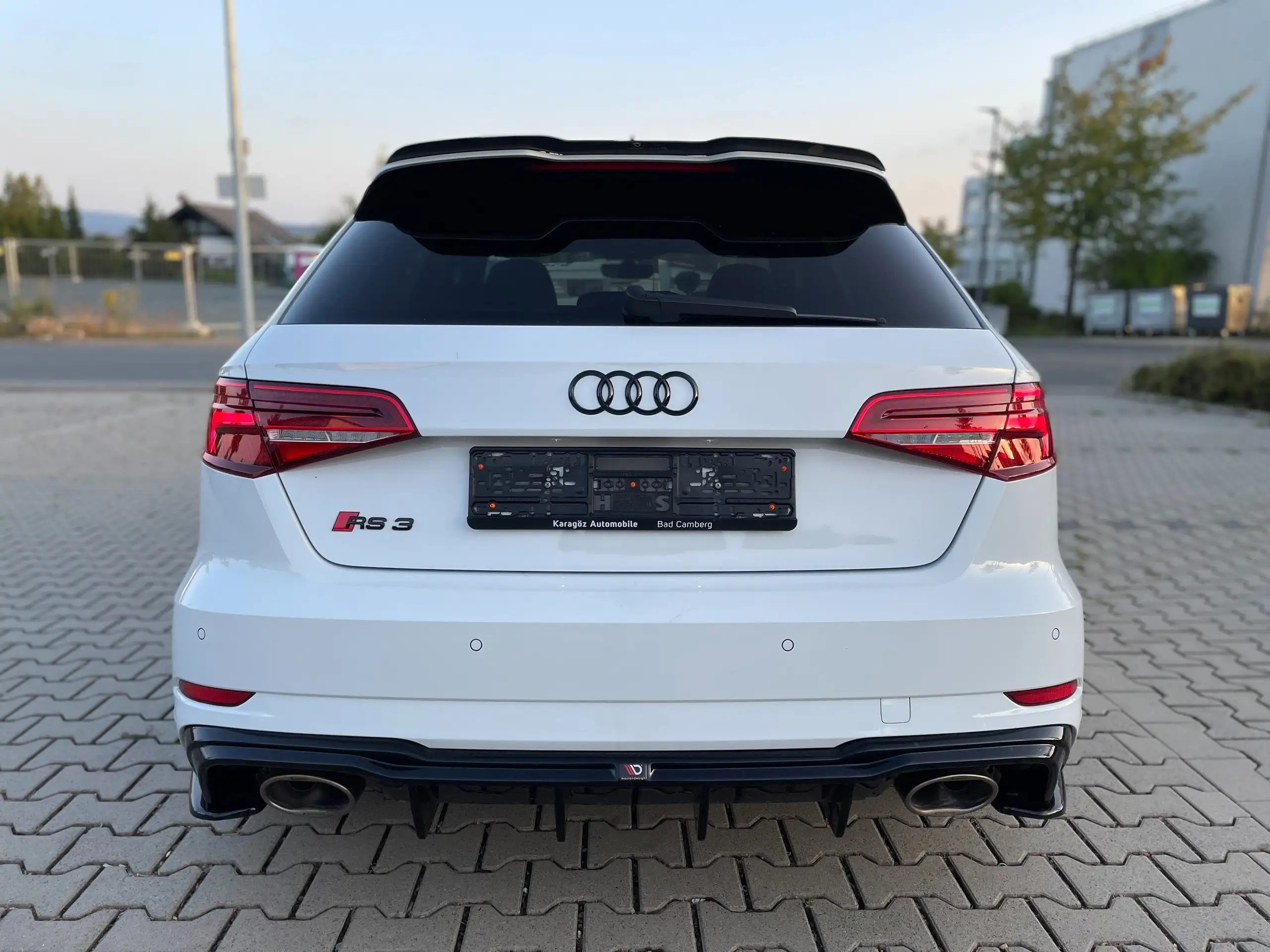 Audi - RS3