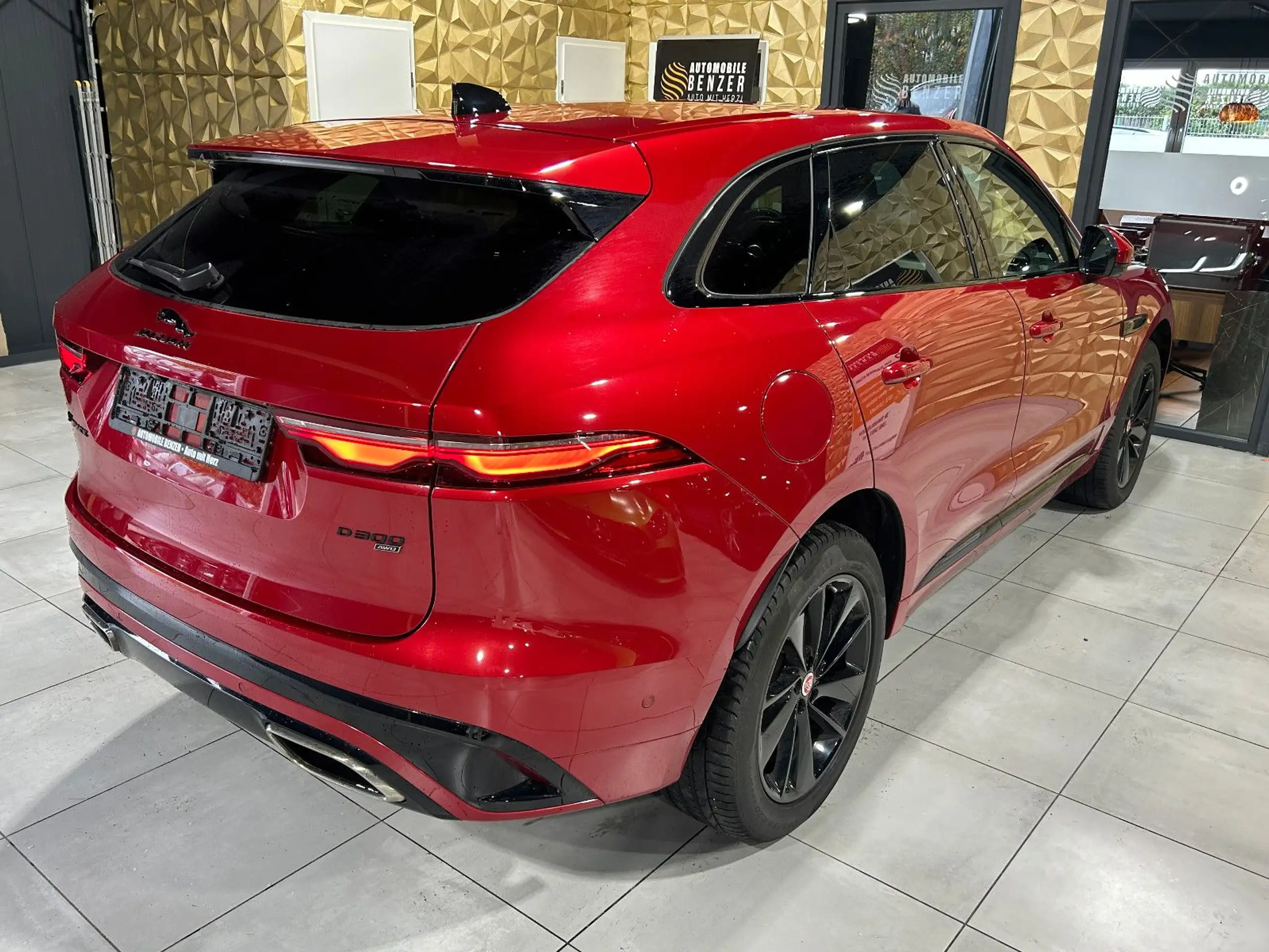 Jaguar - F-Pace