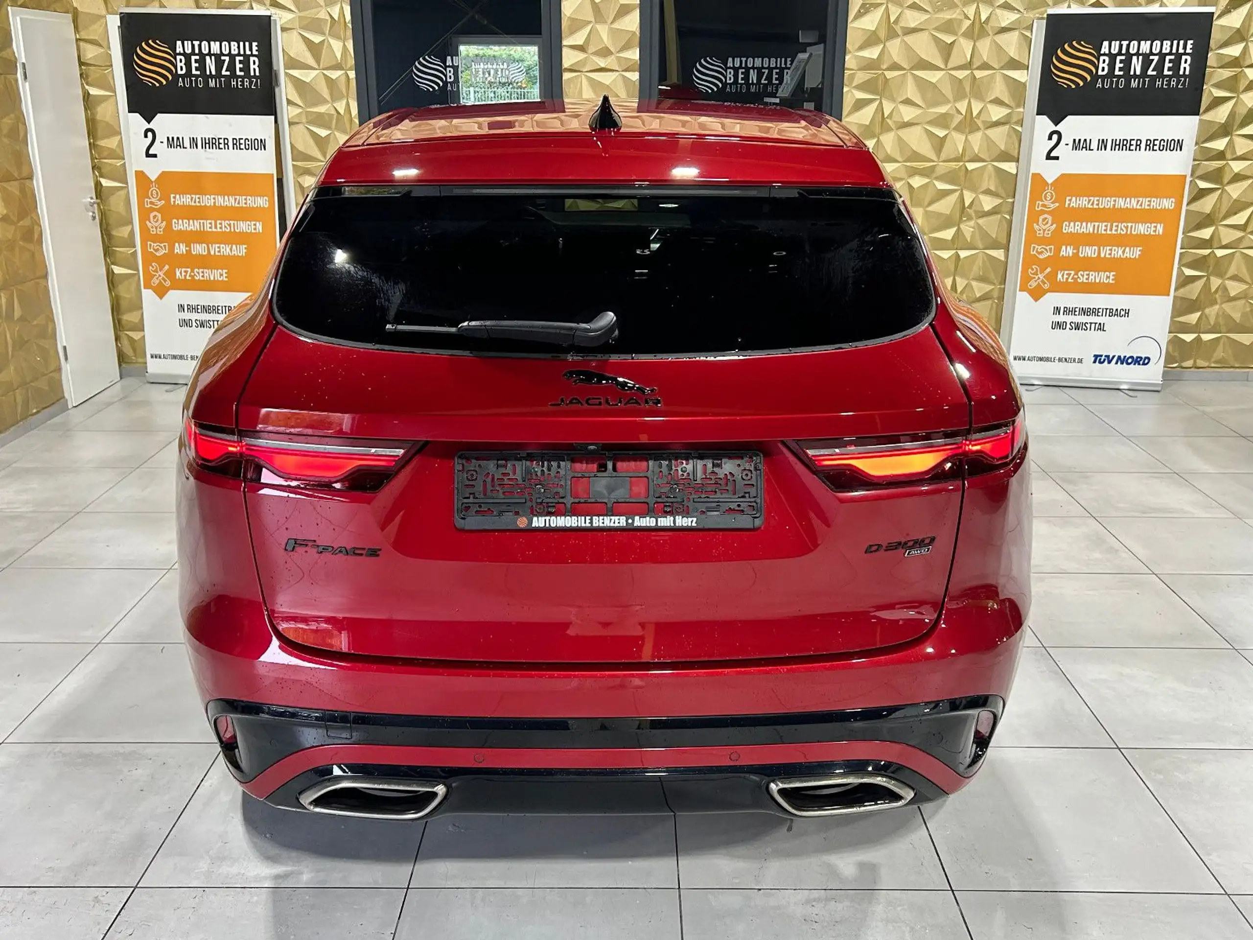 Jaguar - F-Pace