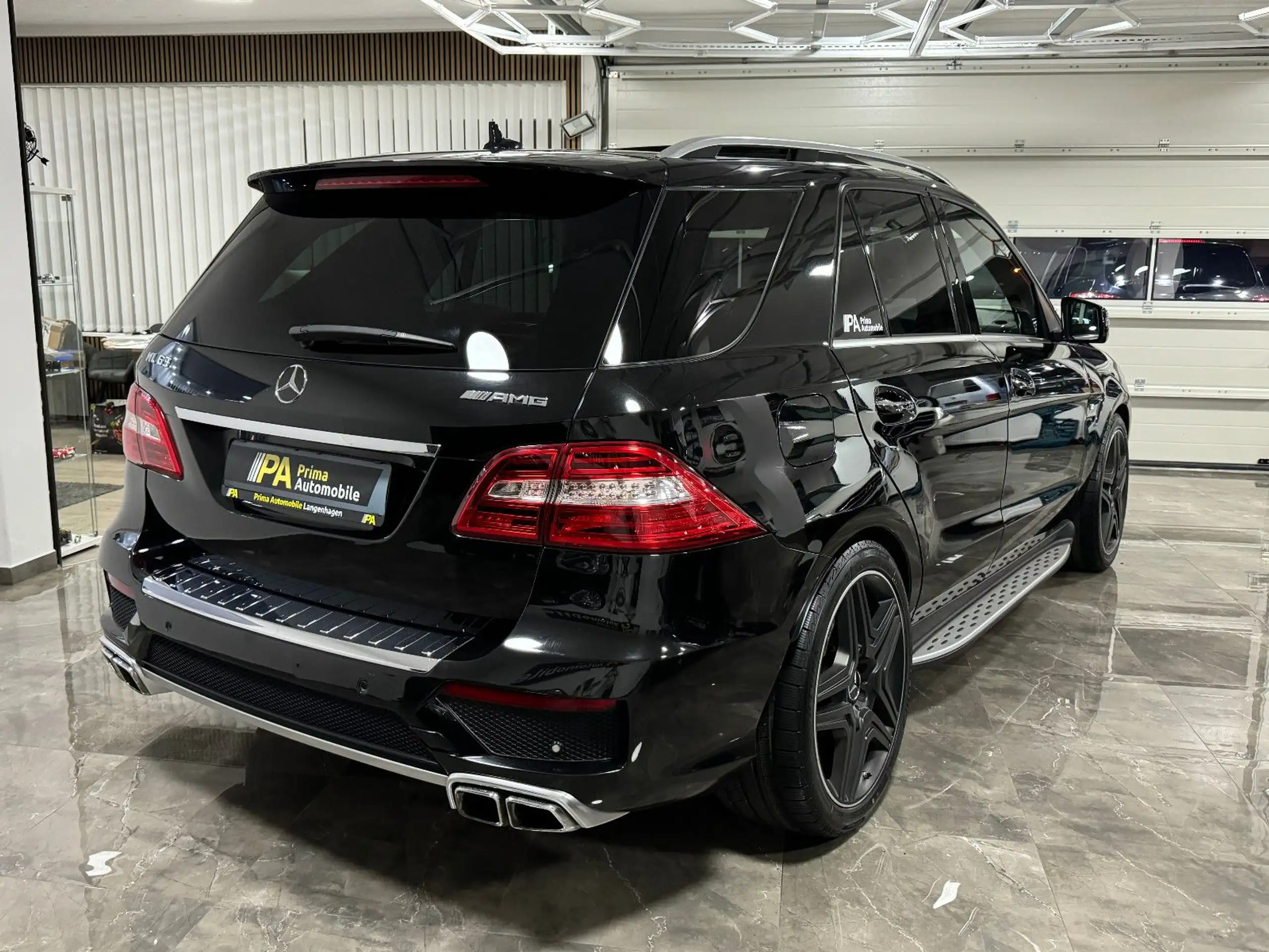 Mercedes-Benz - ML 63 AMG