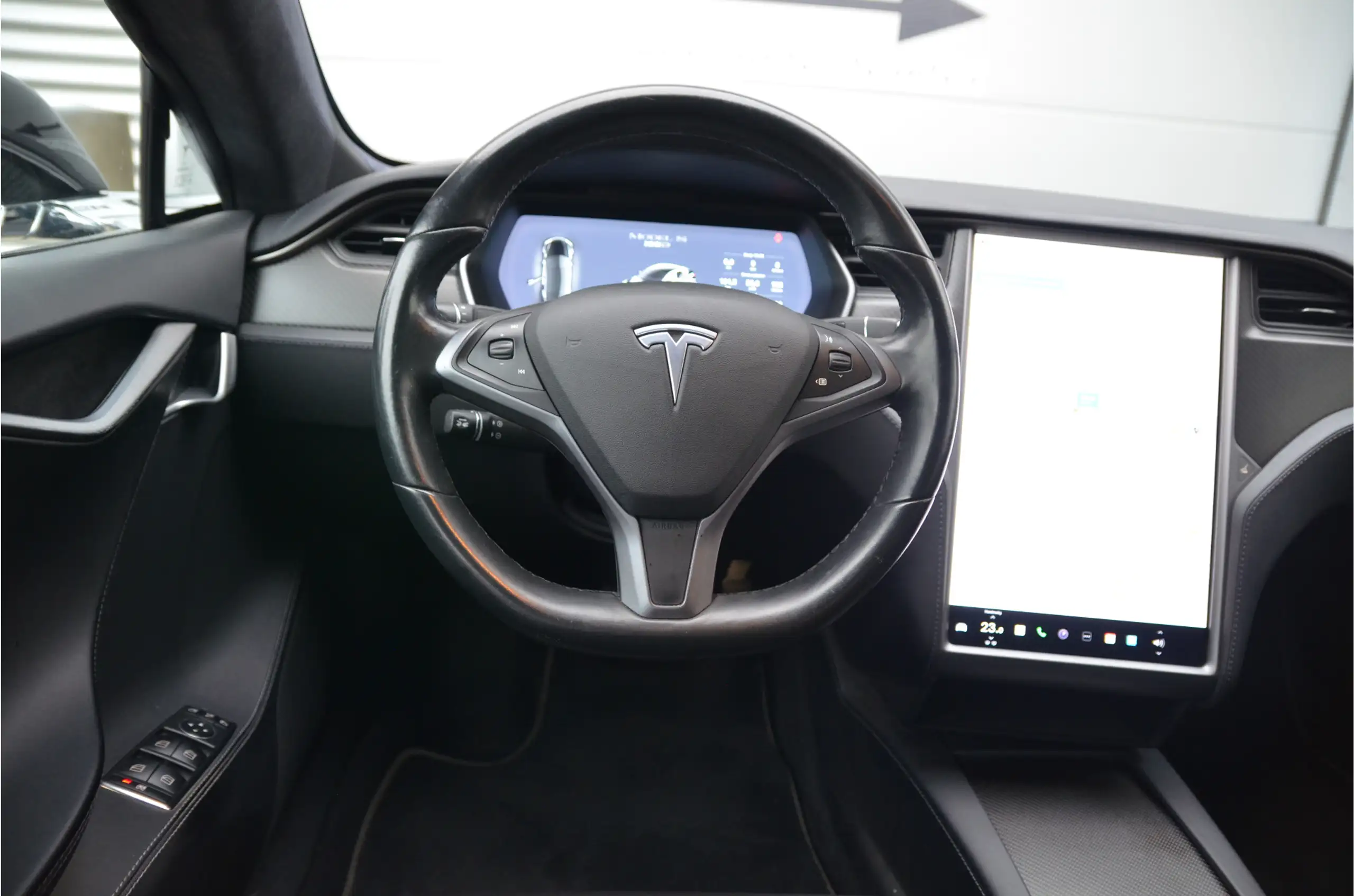 Tesla - Model S