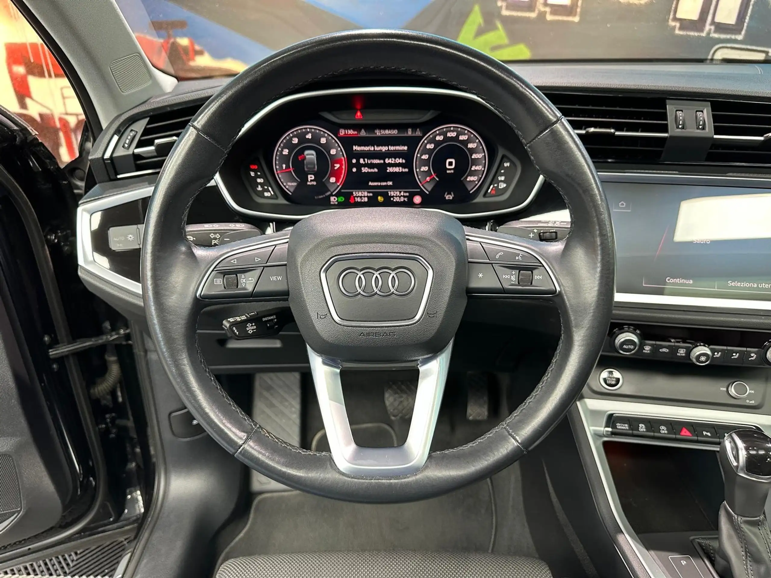 Audi - Q3