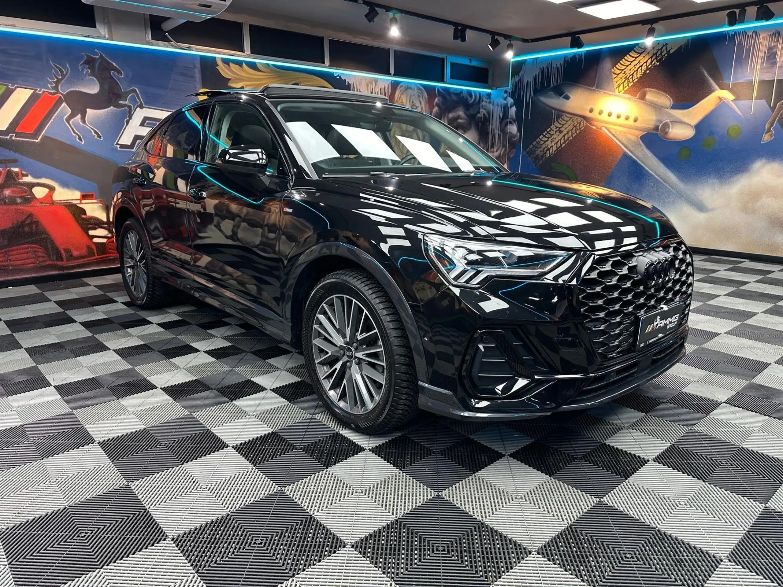 Audi - Q3