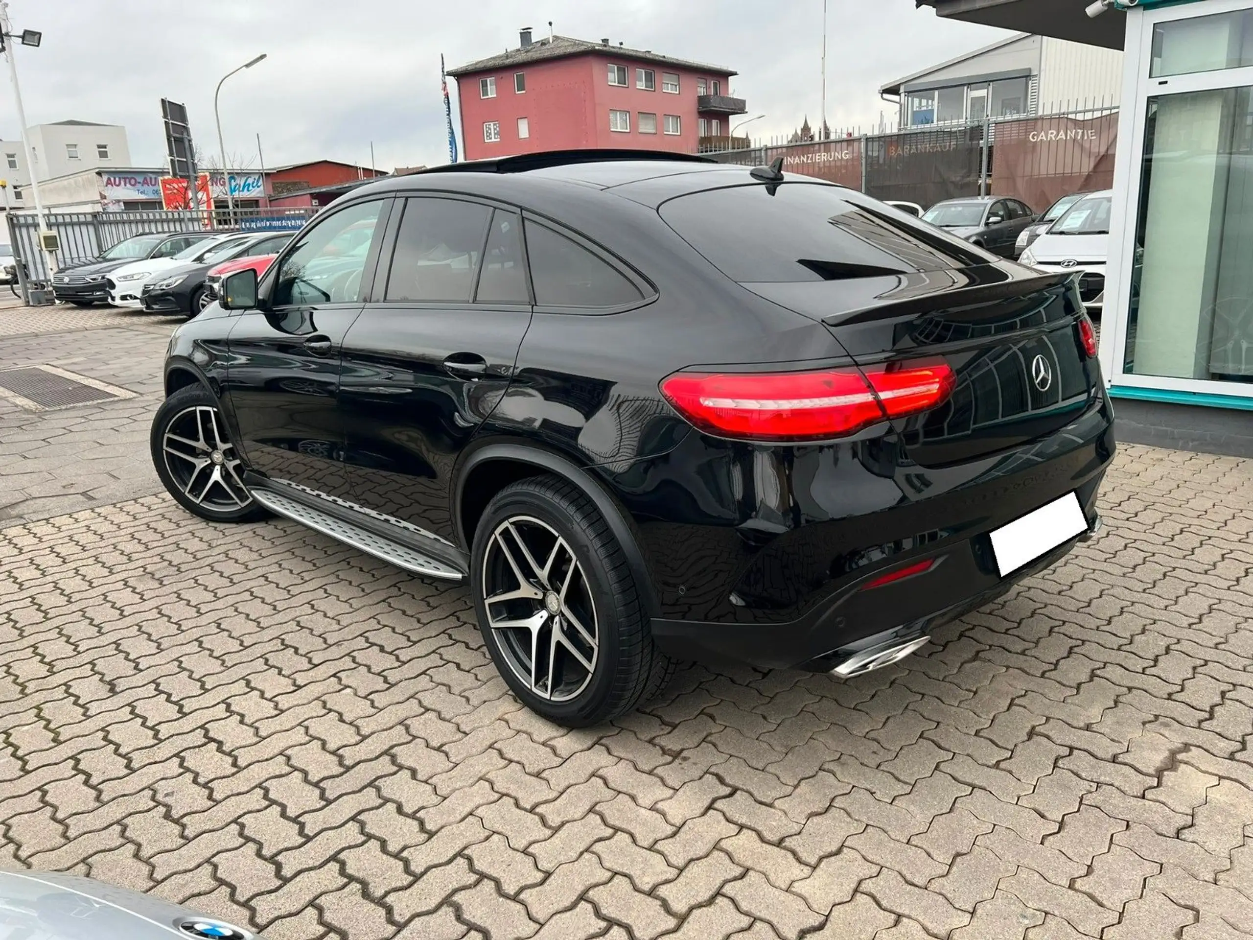 Mercedes-Benz - GLE 350