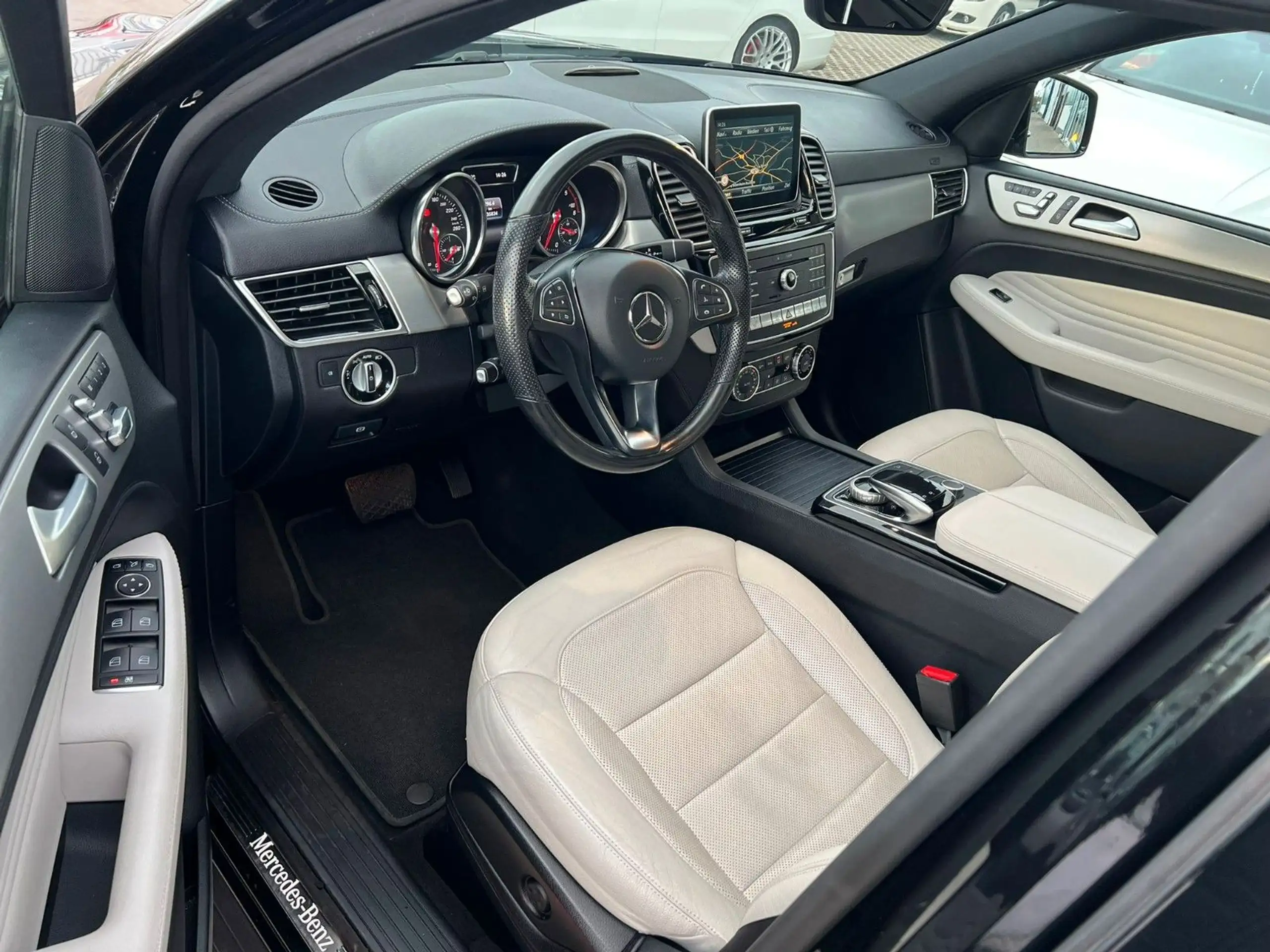 Mercedes-Benz - GLE 350