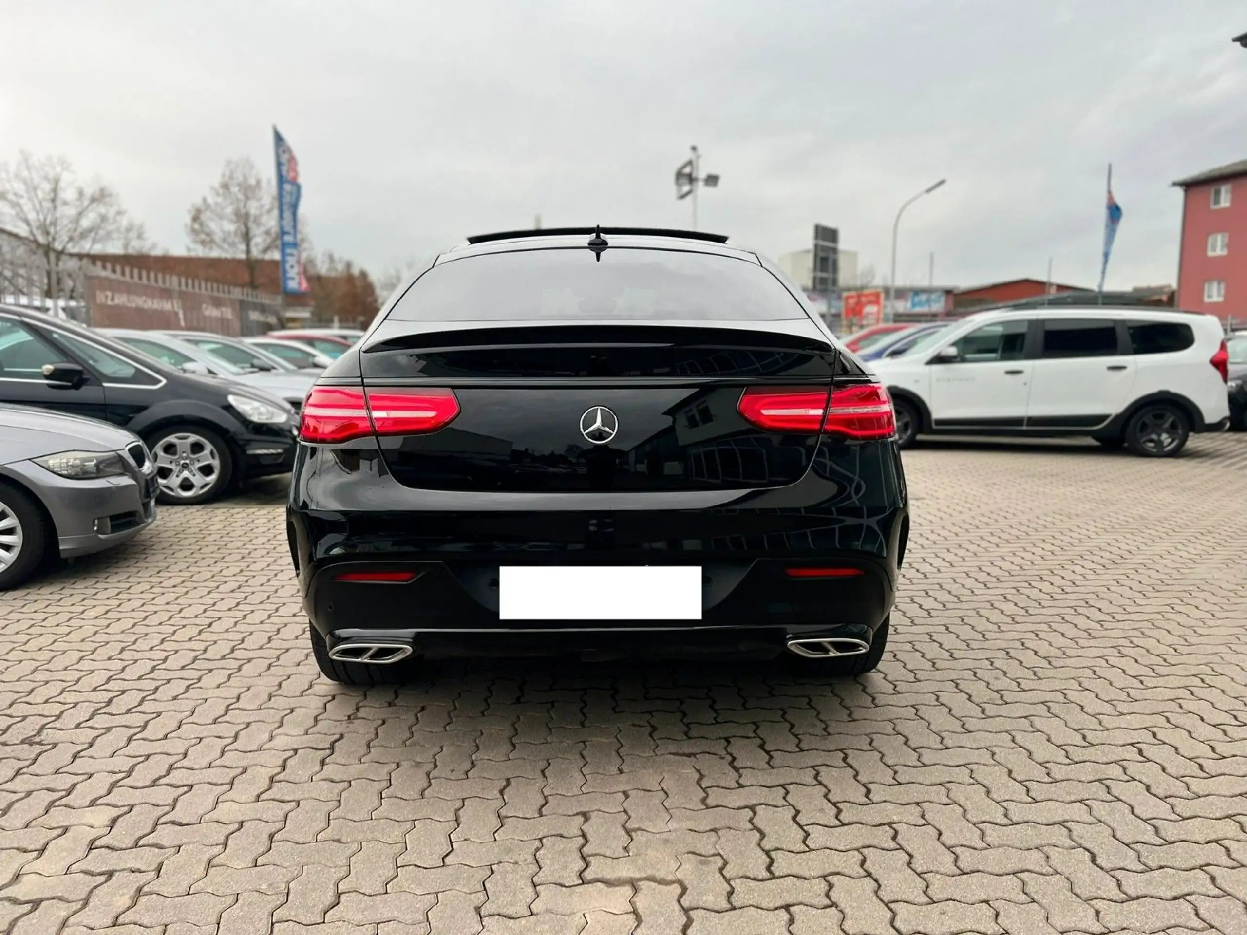 Mercedes-Benz - GLE 350