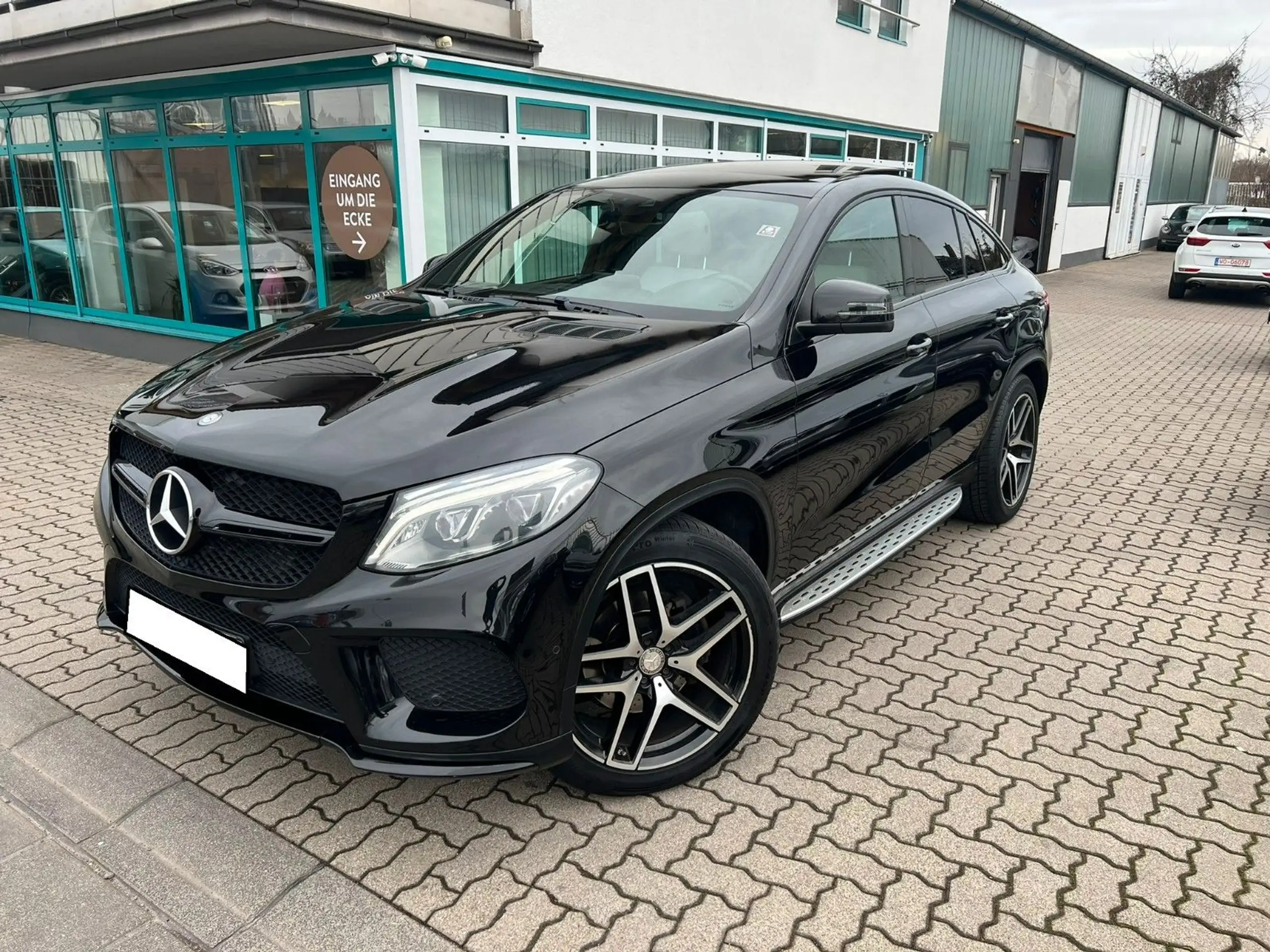 Mercedes-Benz - GLE 350