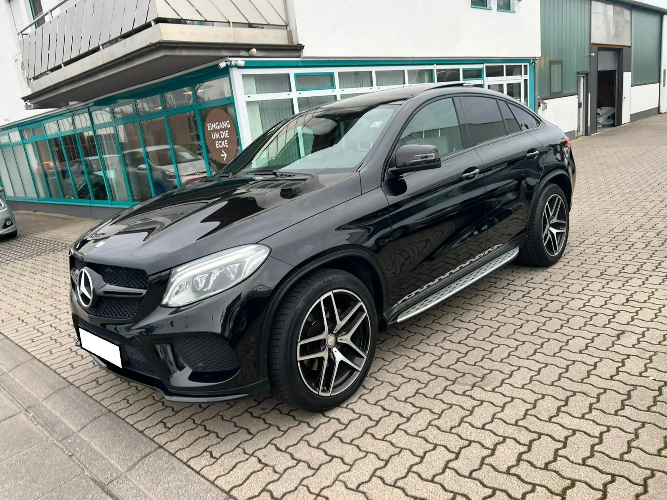 Mercedes-Benz - GLE 350