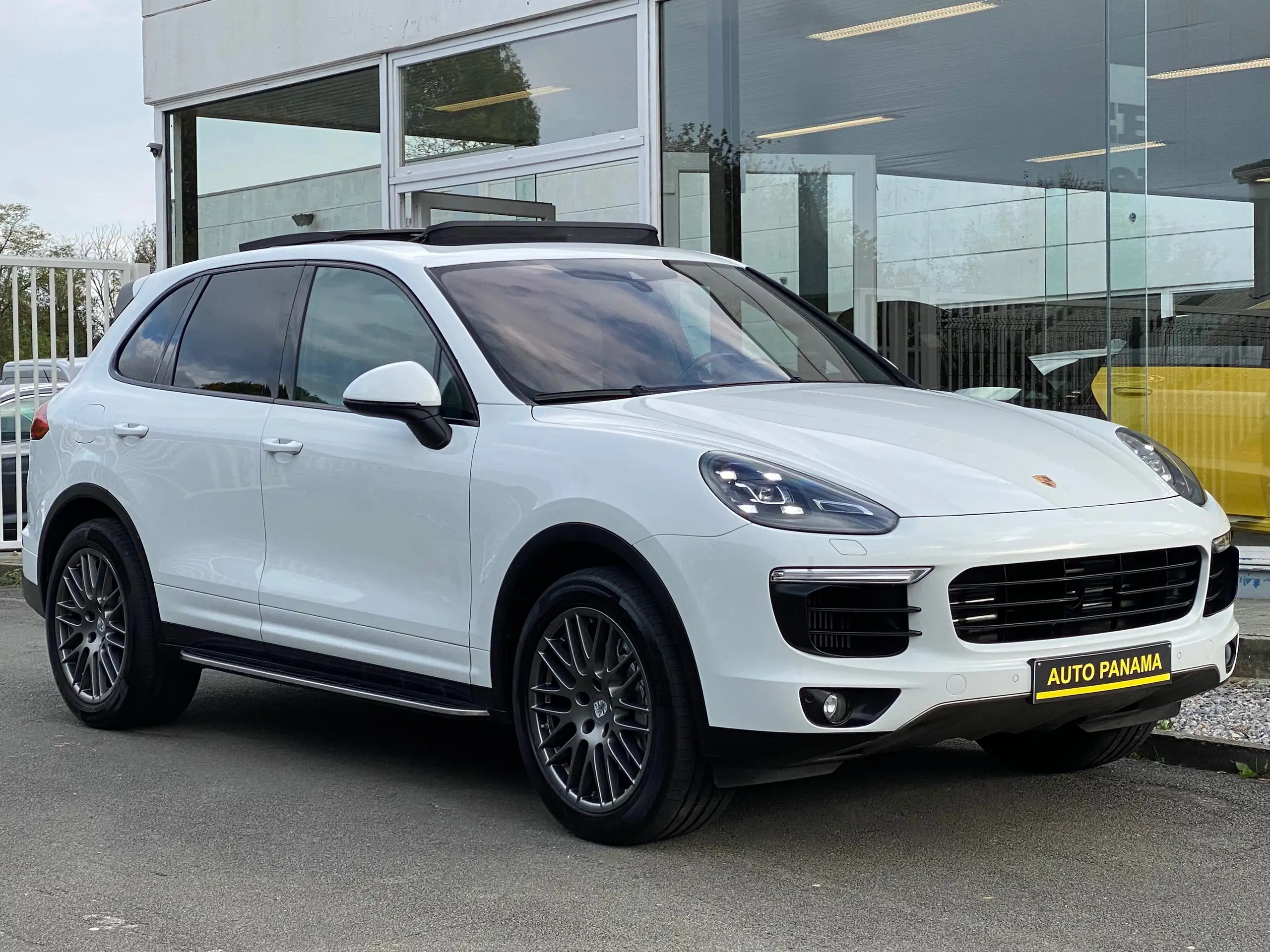 Porsche - Cayenne