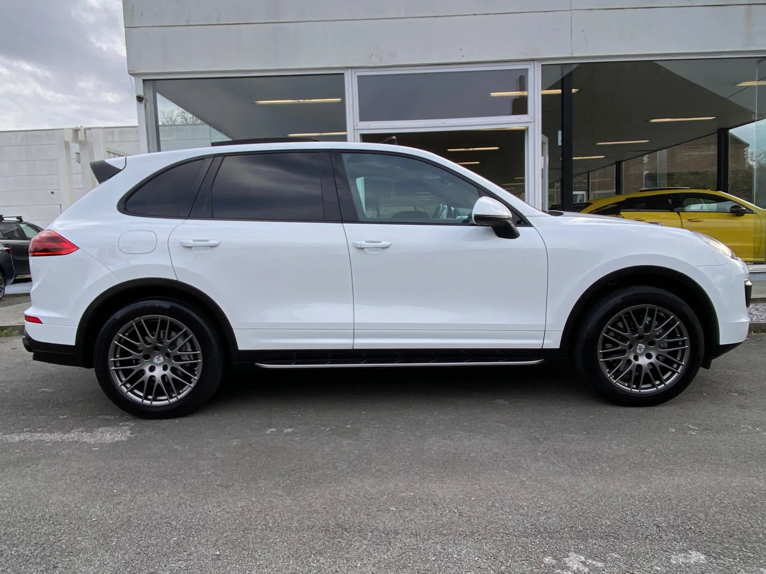 Porsche - Cayenne