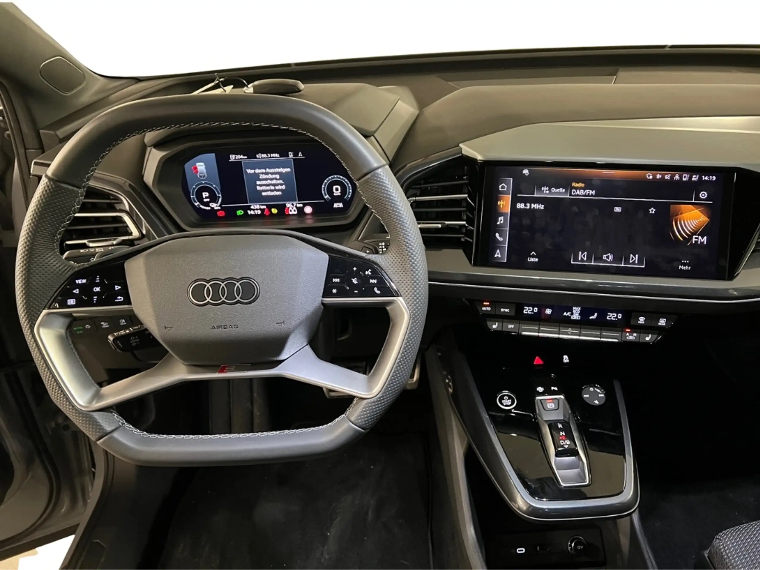 Audi - Q4 e-tron