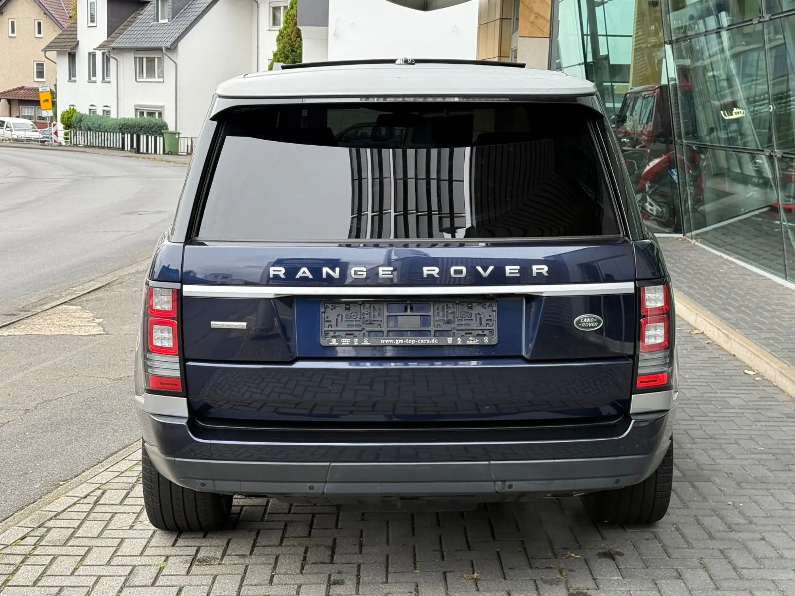 Land Rover - Range Rover