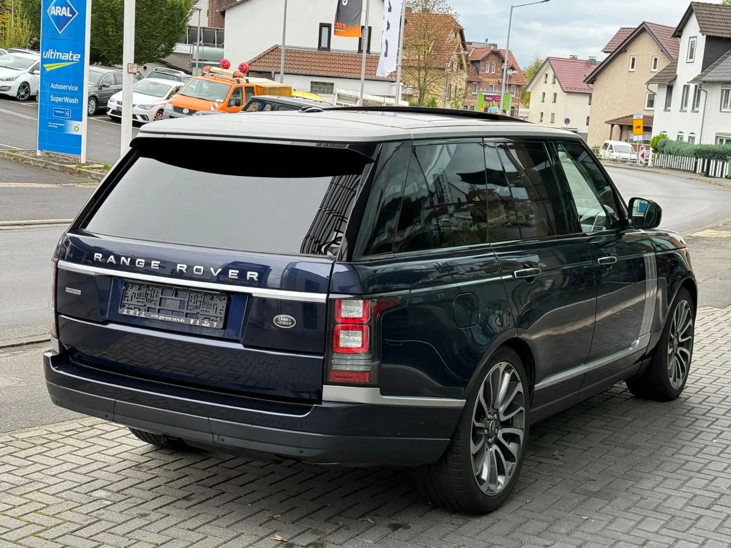 Land Rover - Range Rover