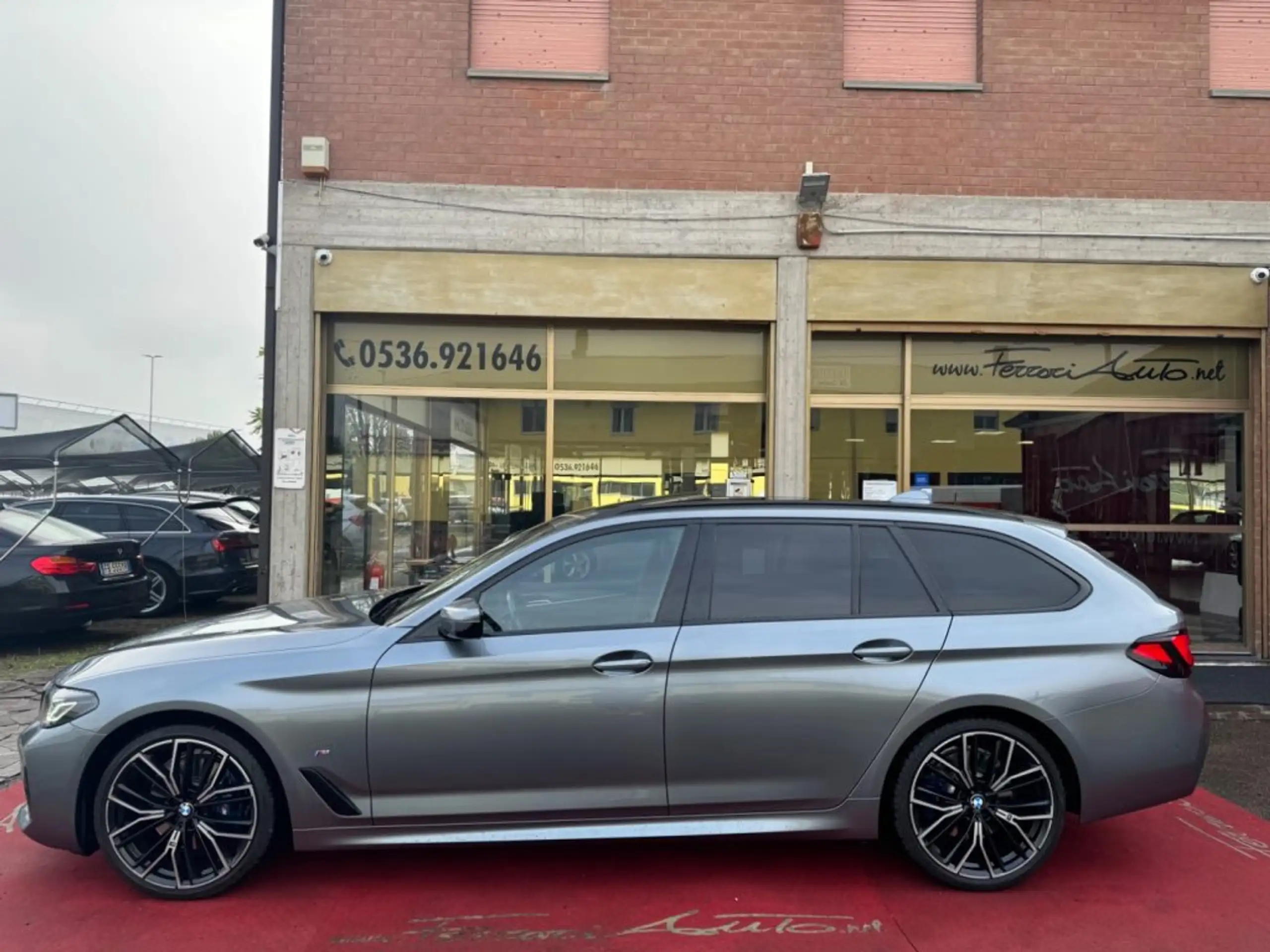 BMW - 520