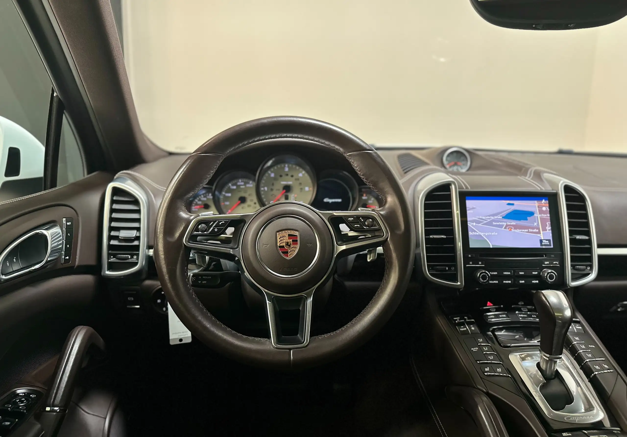 Porsche - Cayenne