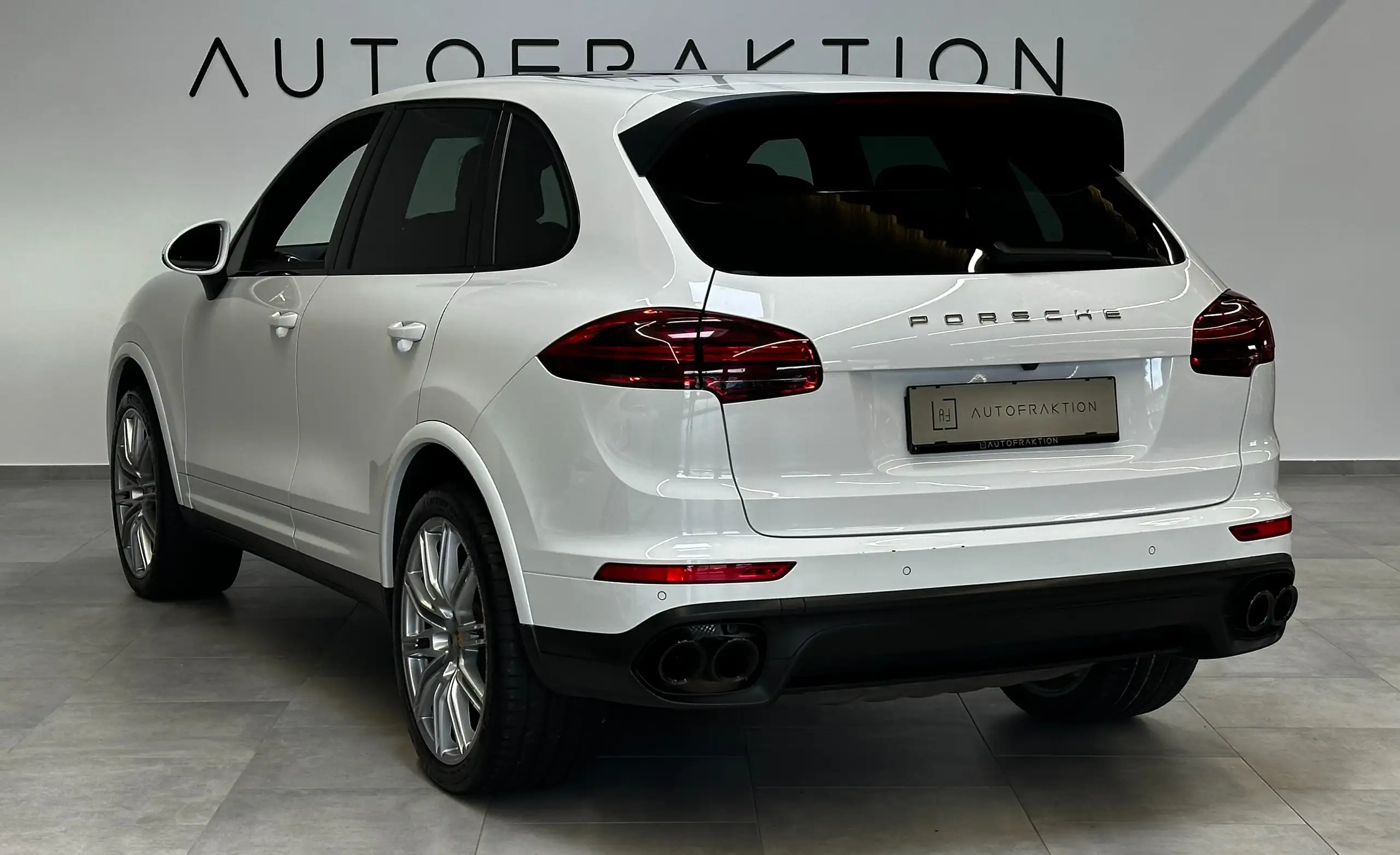 Porsche - Cayenne