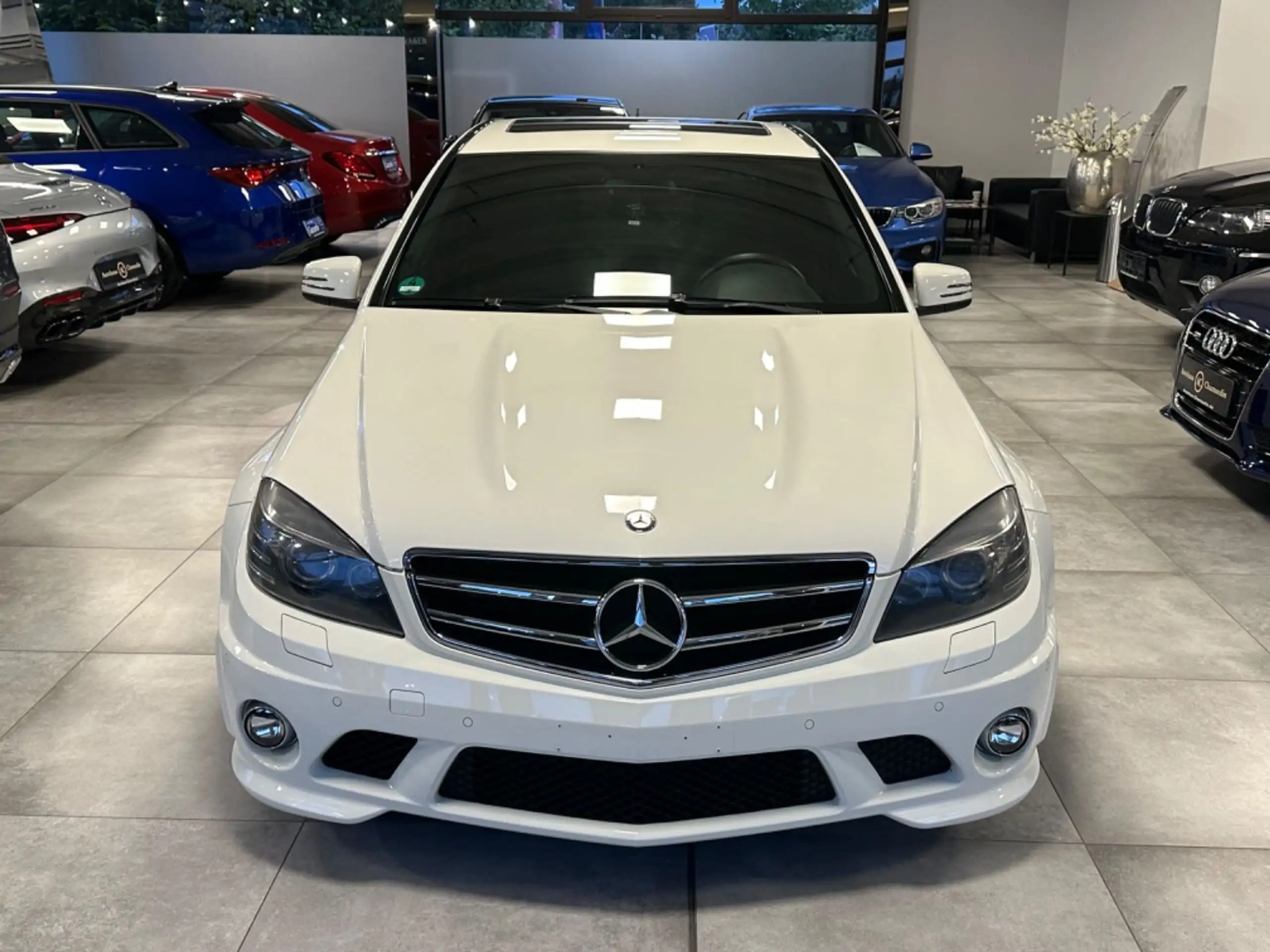 Mercedes-Benz - C 63 AMG