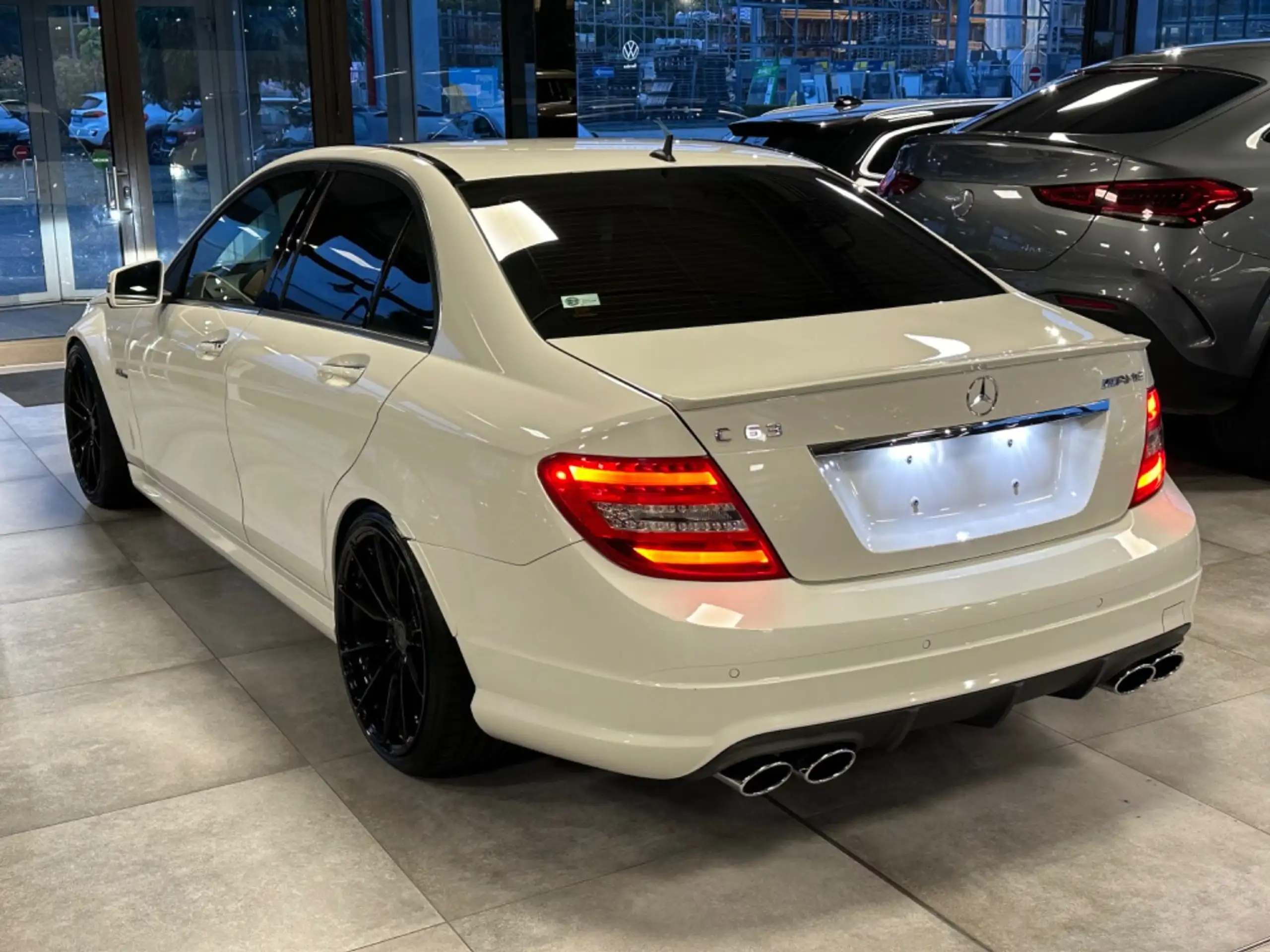 Mercedes-Benz - C 63 AMG