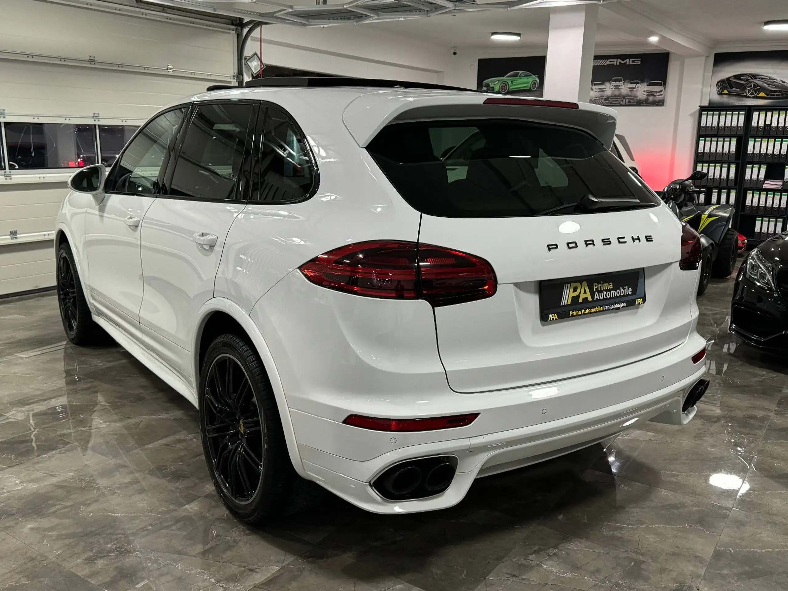 Porsche - Cayenne