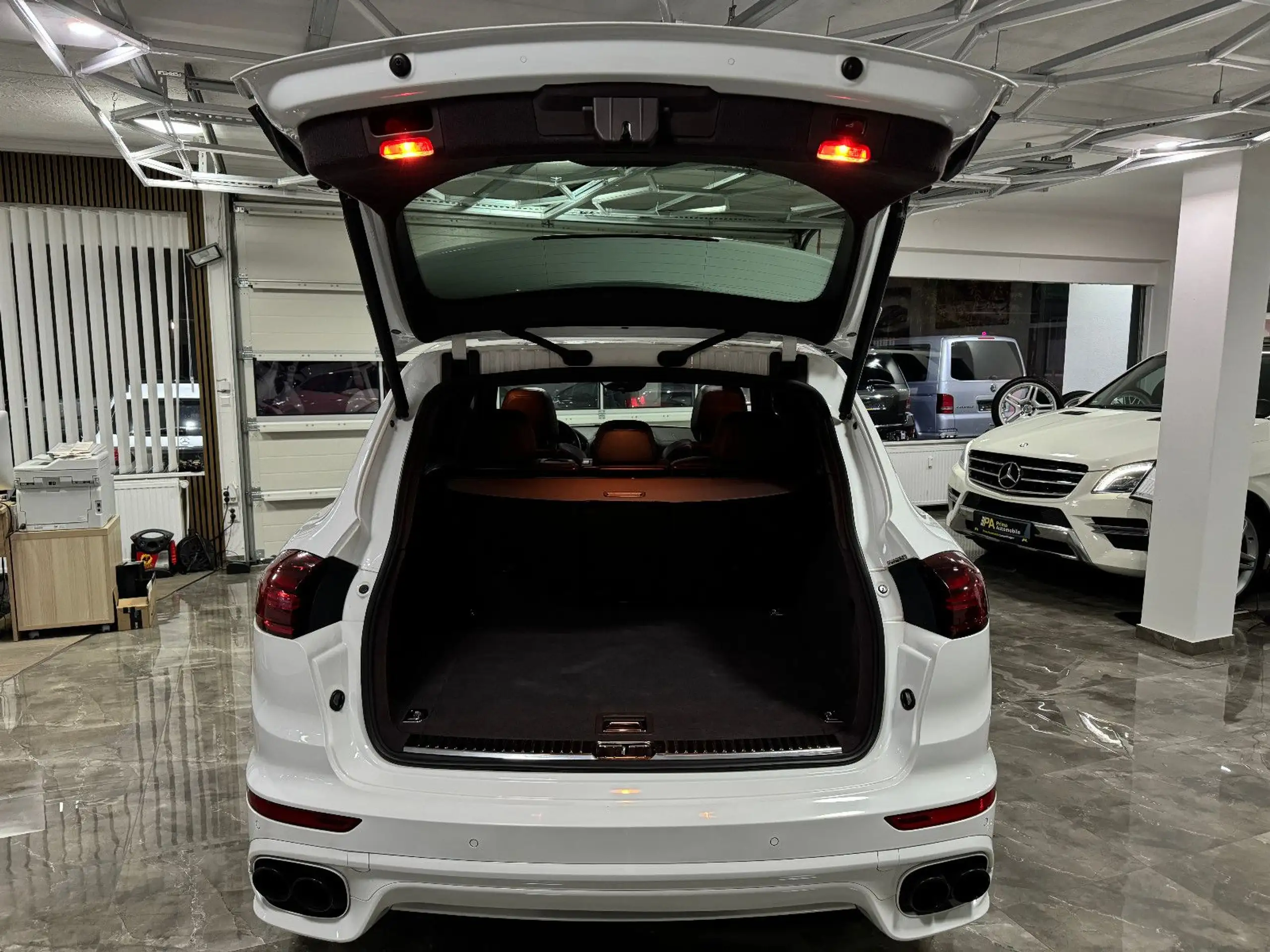 Porsche - Cayenne