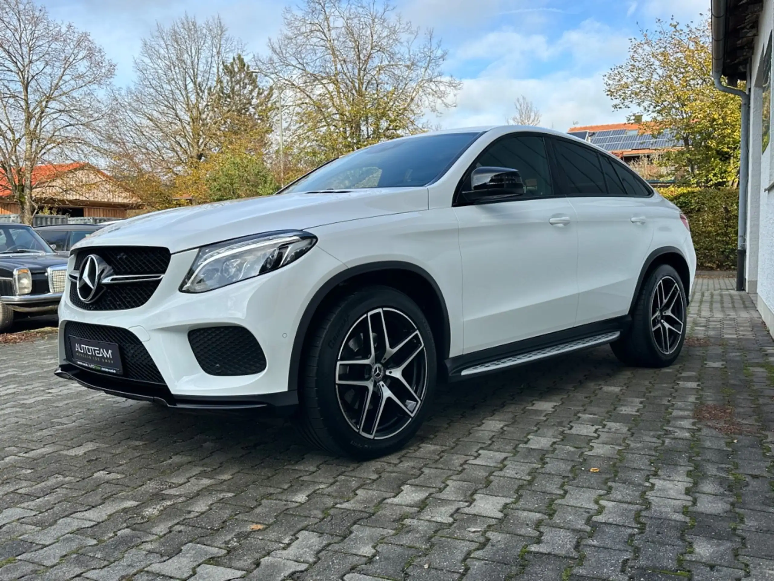 Mercedes-Benz - GLE 350