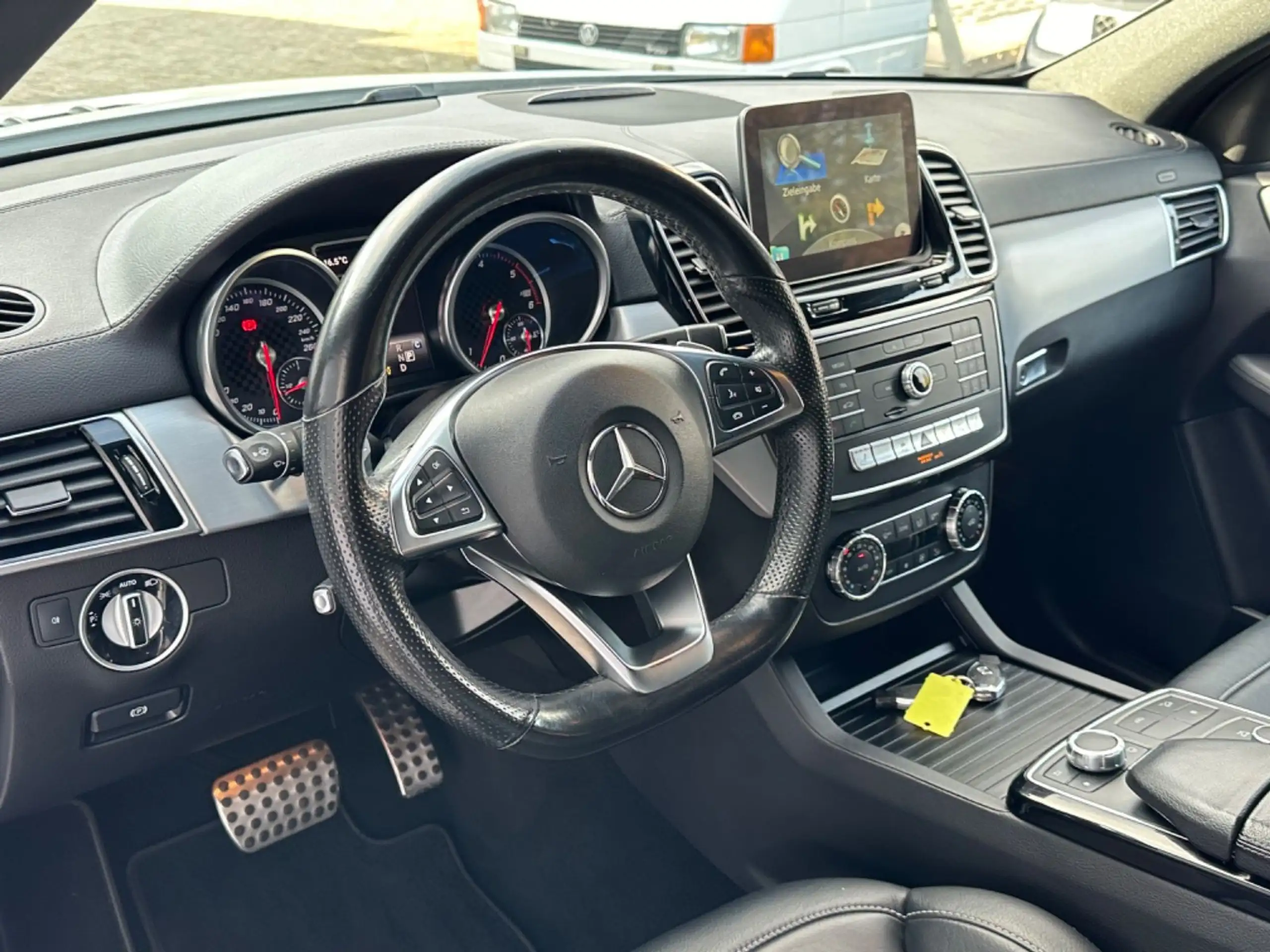 Mercedes-Benz - GLE 350