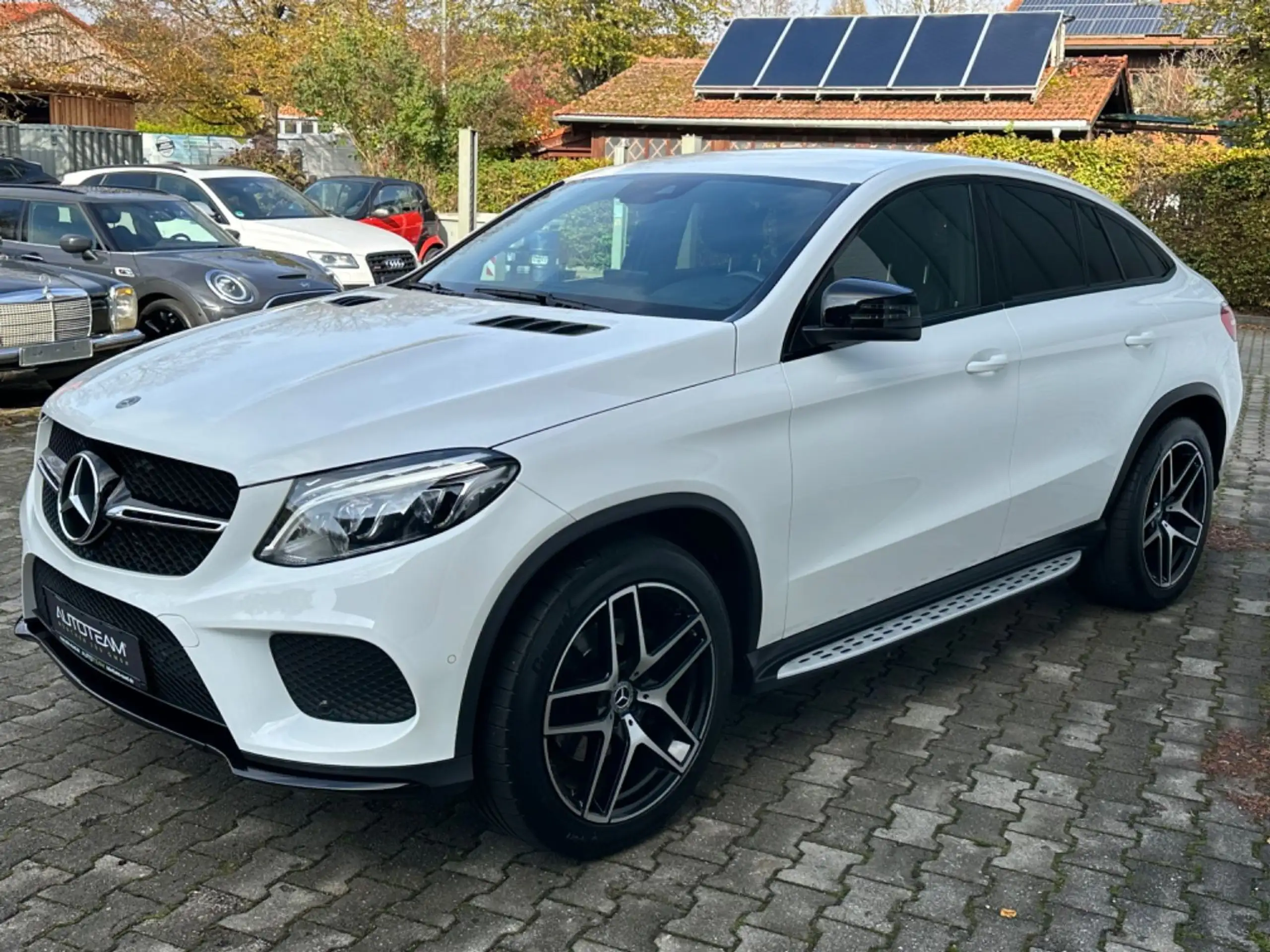 Mercedes-Benz - GLE 350