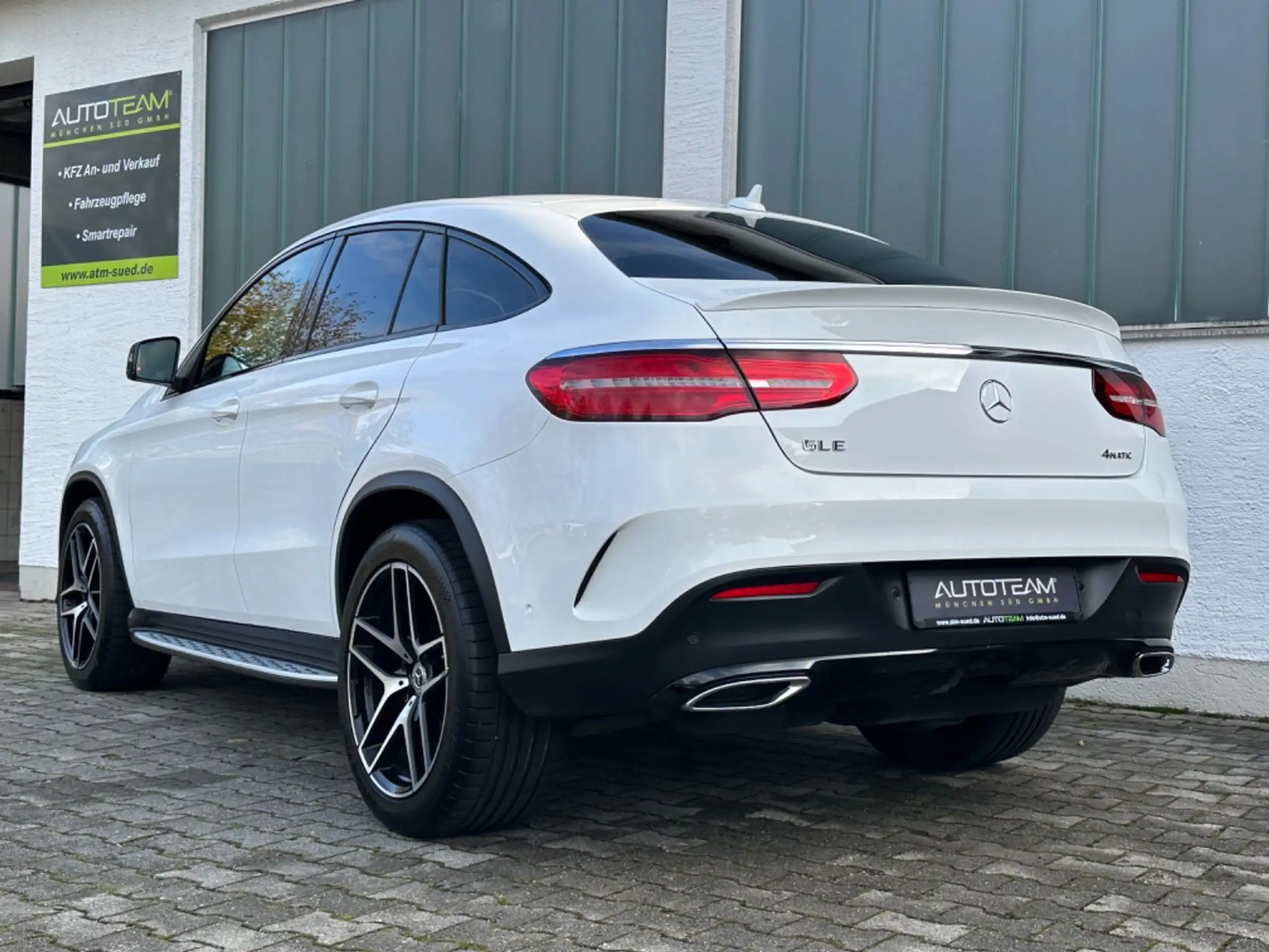 Mercedes-Benz - GLE 350