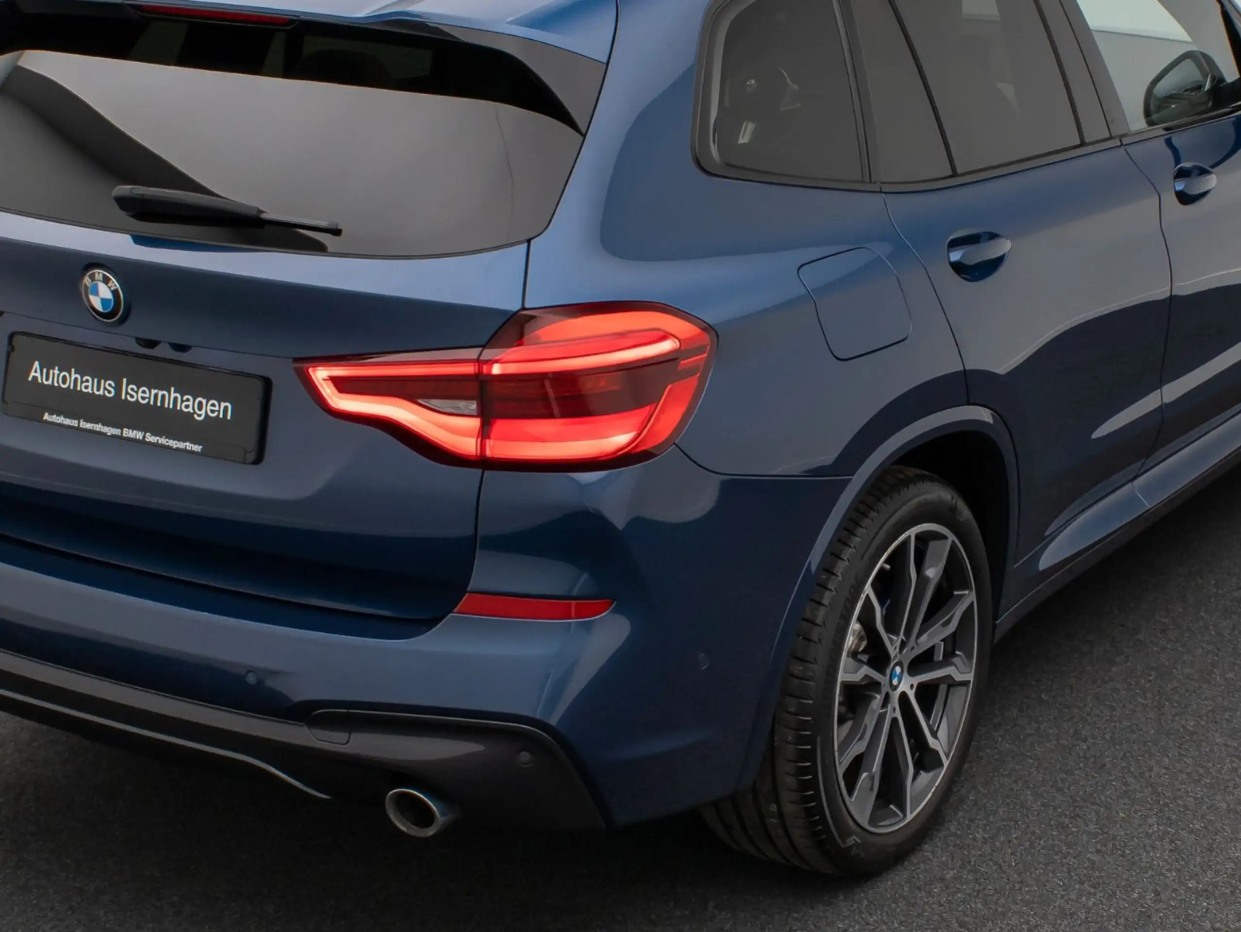 BMW - X3