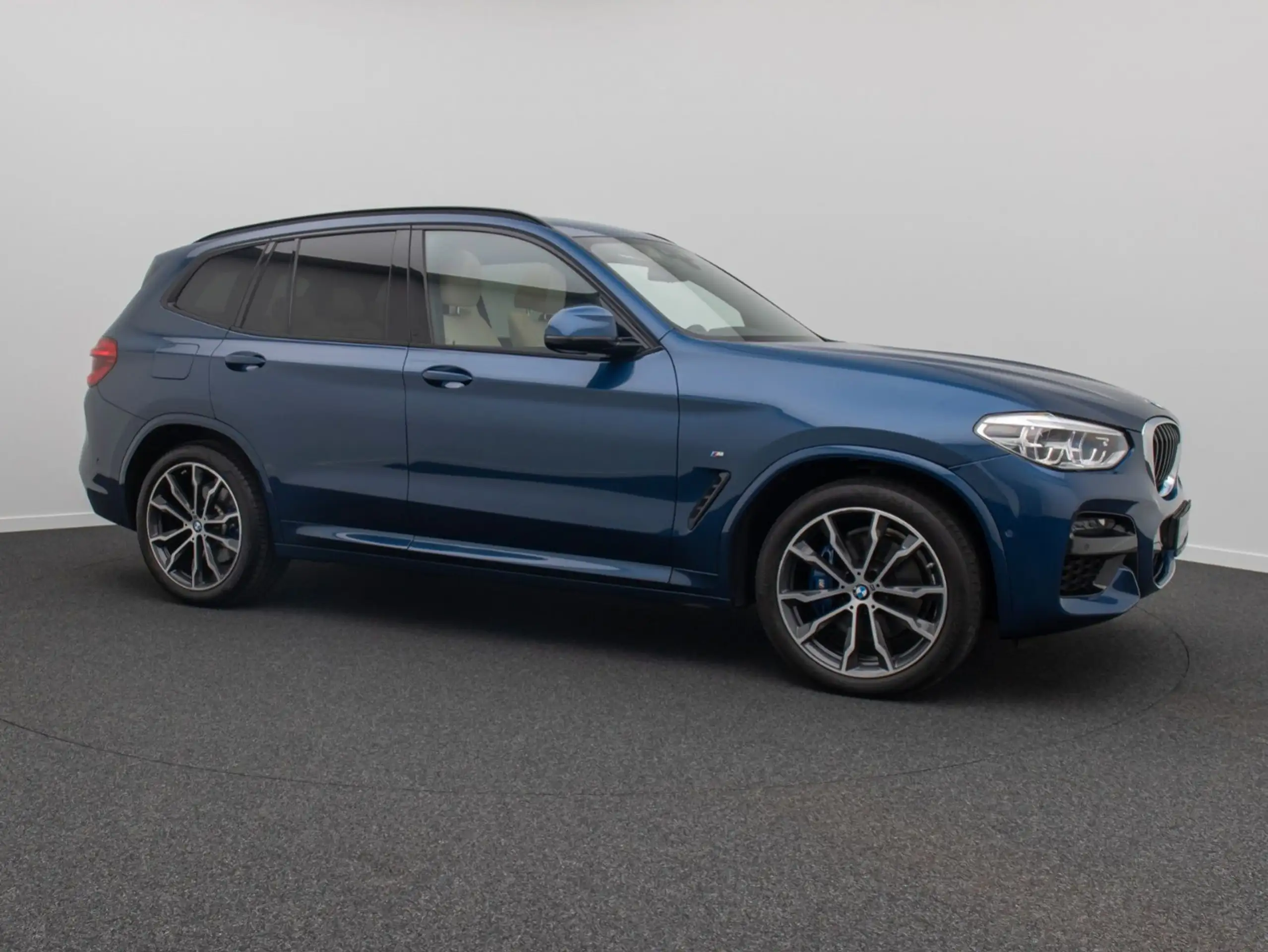 BMW - X3